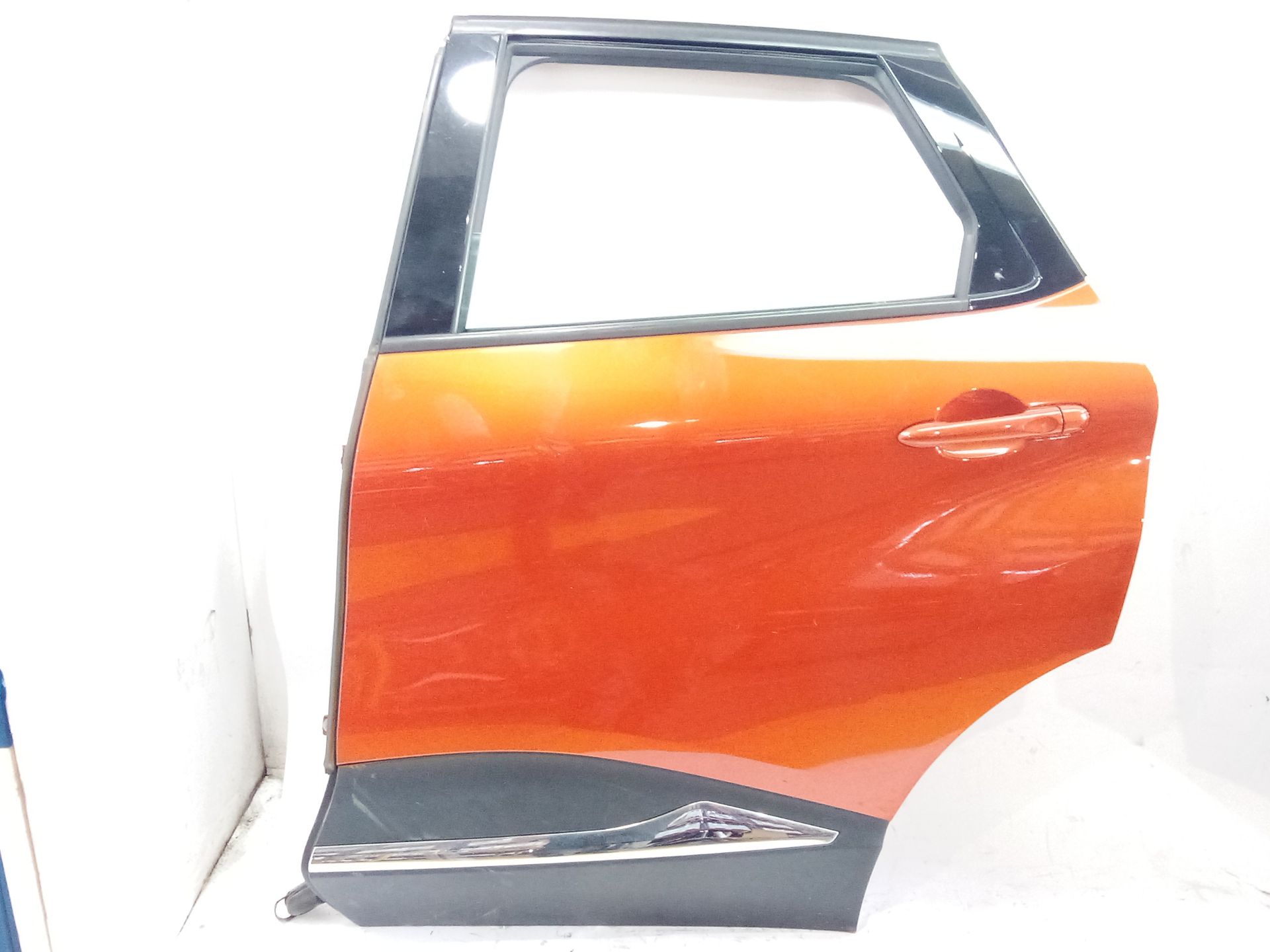 puerta_trasera_izquierda_821002934r_bixnq_orange_enz_renault_captur_i_j5_h5_1_5_dci_90