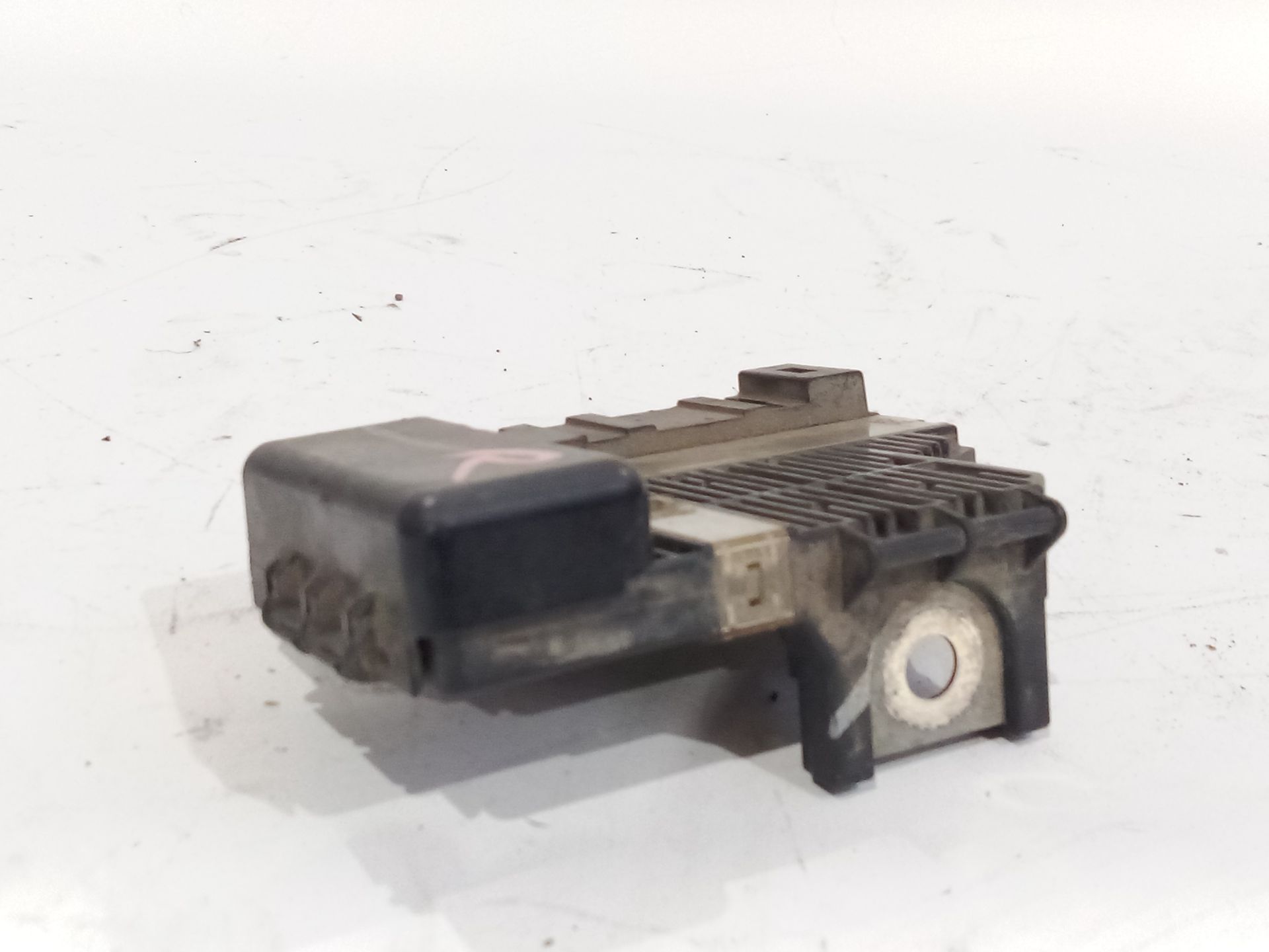 caja_reles_fusibles_sin_referencia_renault_koleos_i_hy_2_0_dci_4x4_hy0k