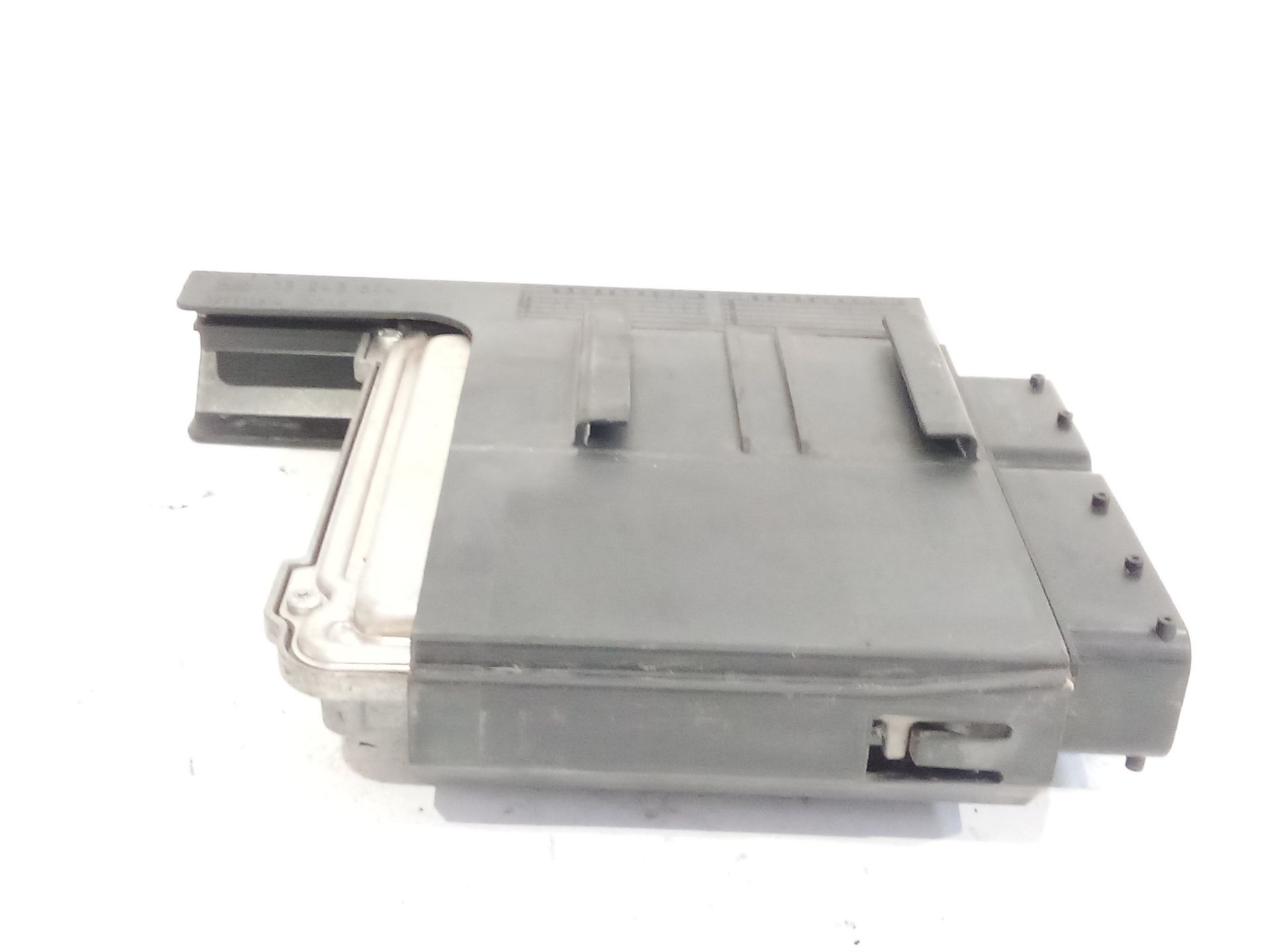 centralita_motor_uce_13243604_opel_insignia_a_sedan_g09_2_0_cdti_69