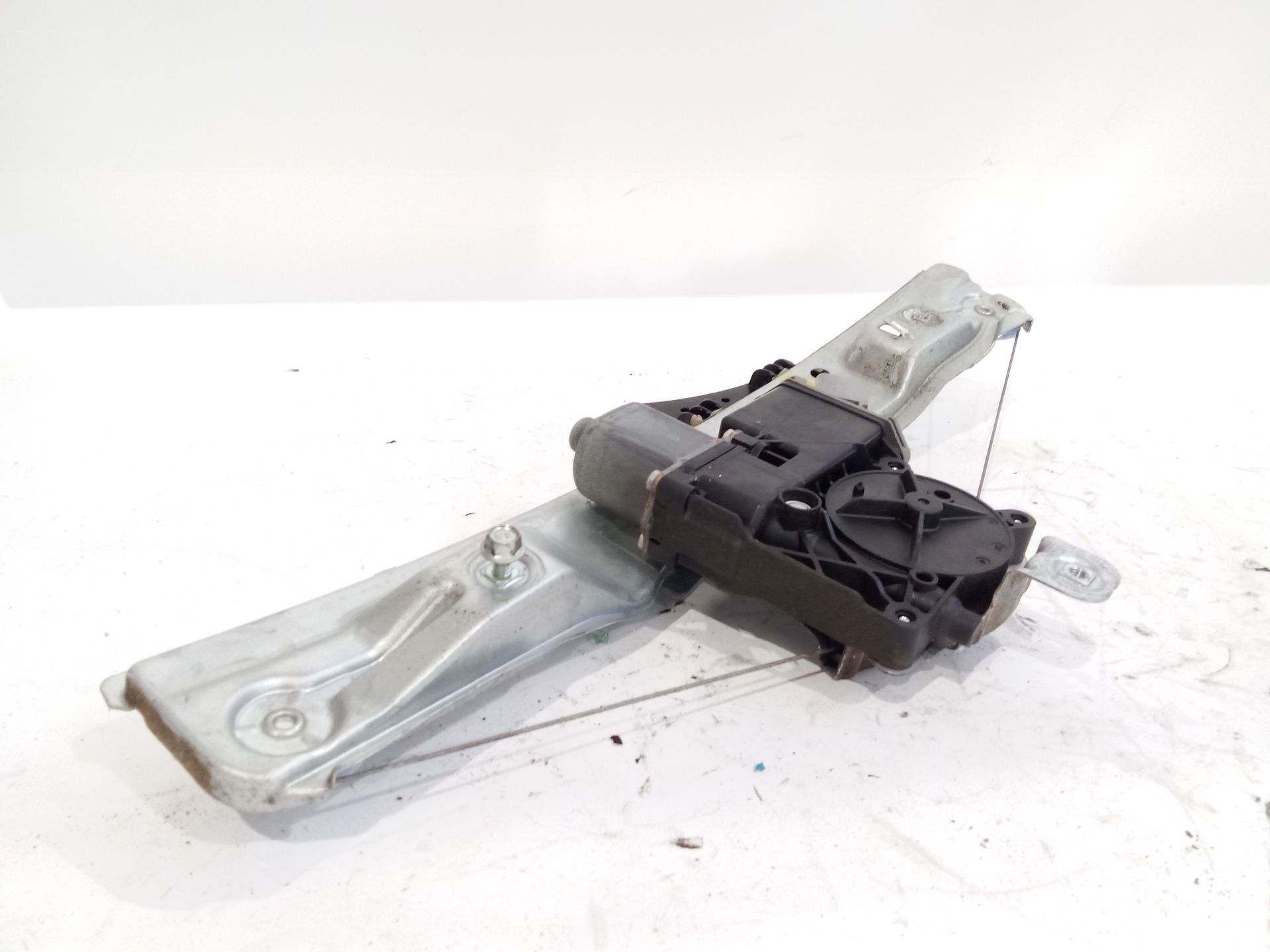 elevalunas_trasero_derecho_13290264_opel_insignia_a_sedan_g09_2_0_cdti_69