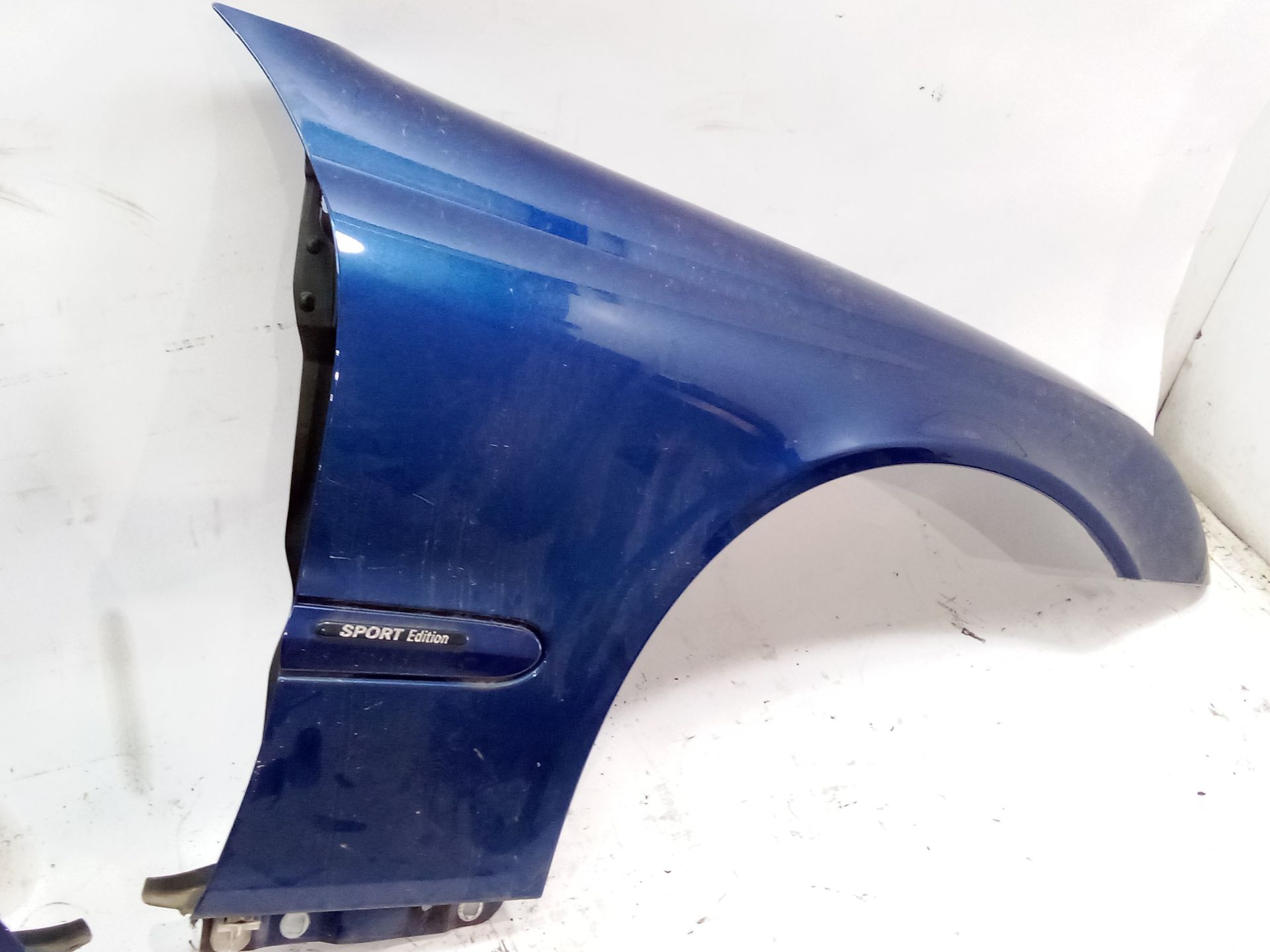 aleta_delantera_derecha_a2038800218_n_de_pintura_345_azul_jaspe_pintura_metalizada_a_203_880_02_18_mercedes_benz_clase_c_w203_c