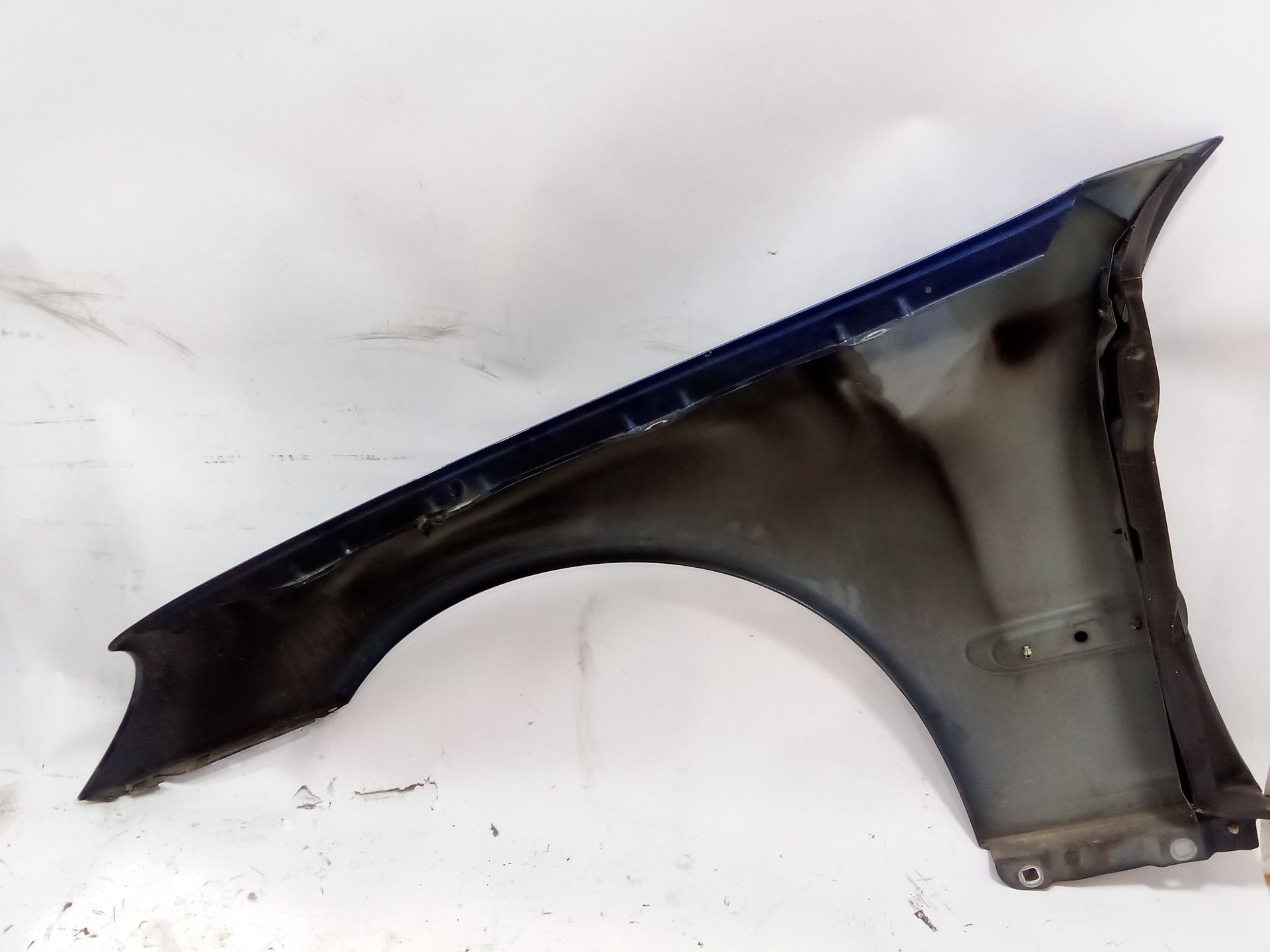 aleta_delantera_derecha_a2038800218_n_de_pintura_345_azul_jaspe_pintura_metalizada_a_203_880_02_18_mercedes_benz_clase_c_w203_c