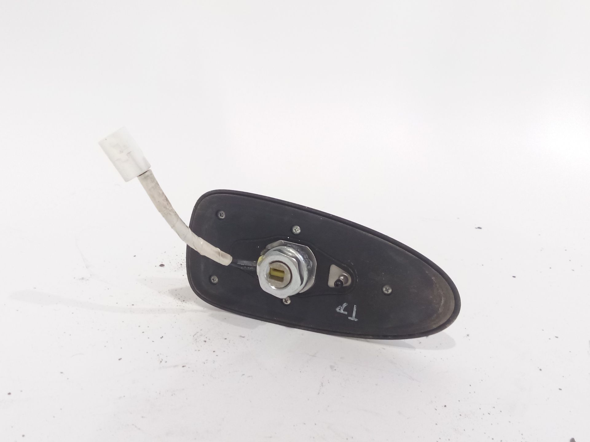 antena_8630076040_lexus_ct_zwa10_200h_zwa10