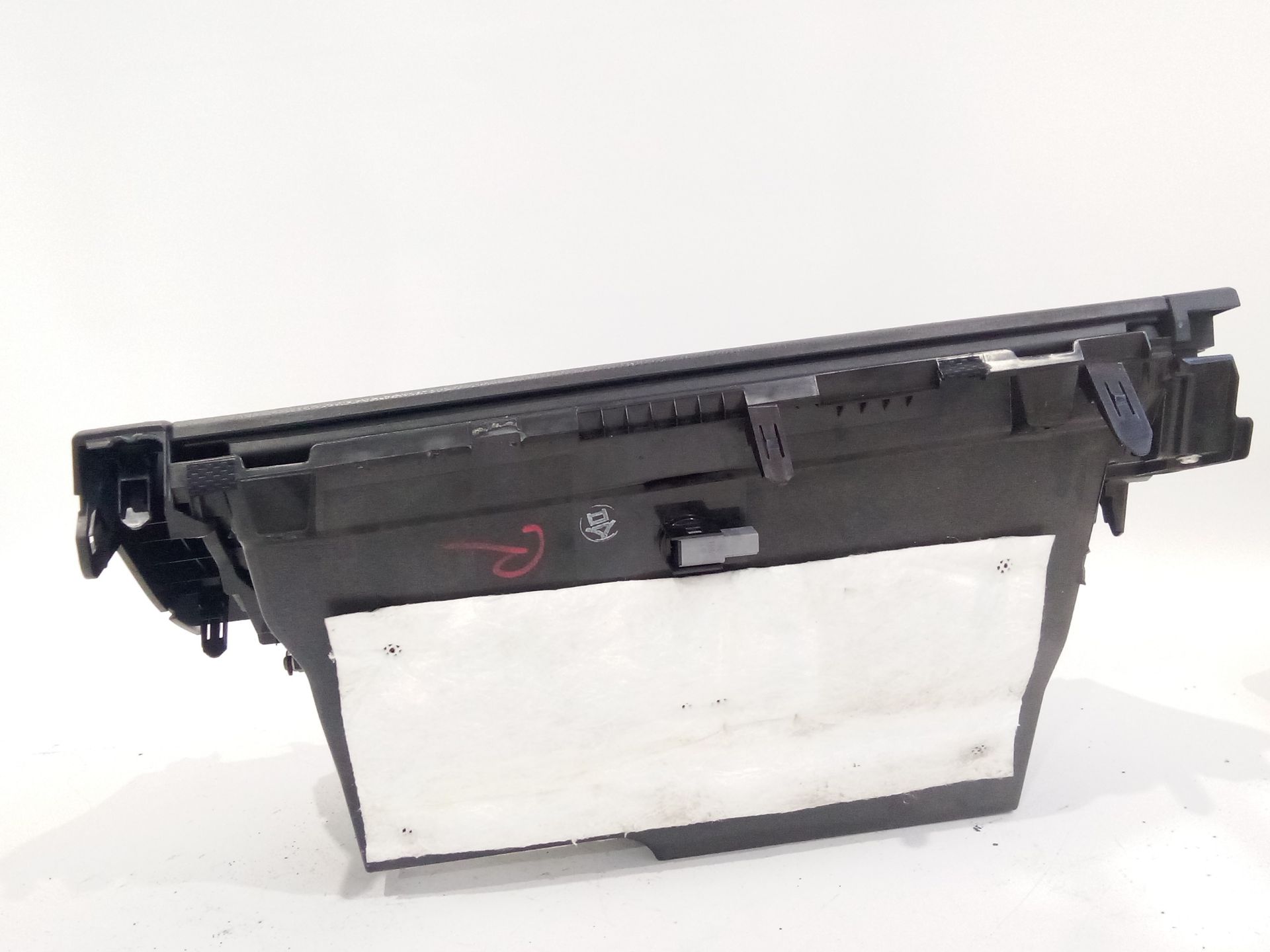 guantera_5555076010c0_lexus_ct_zwa10_200h_zwa10