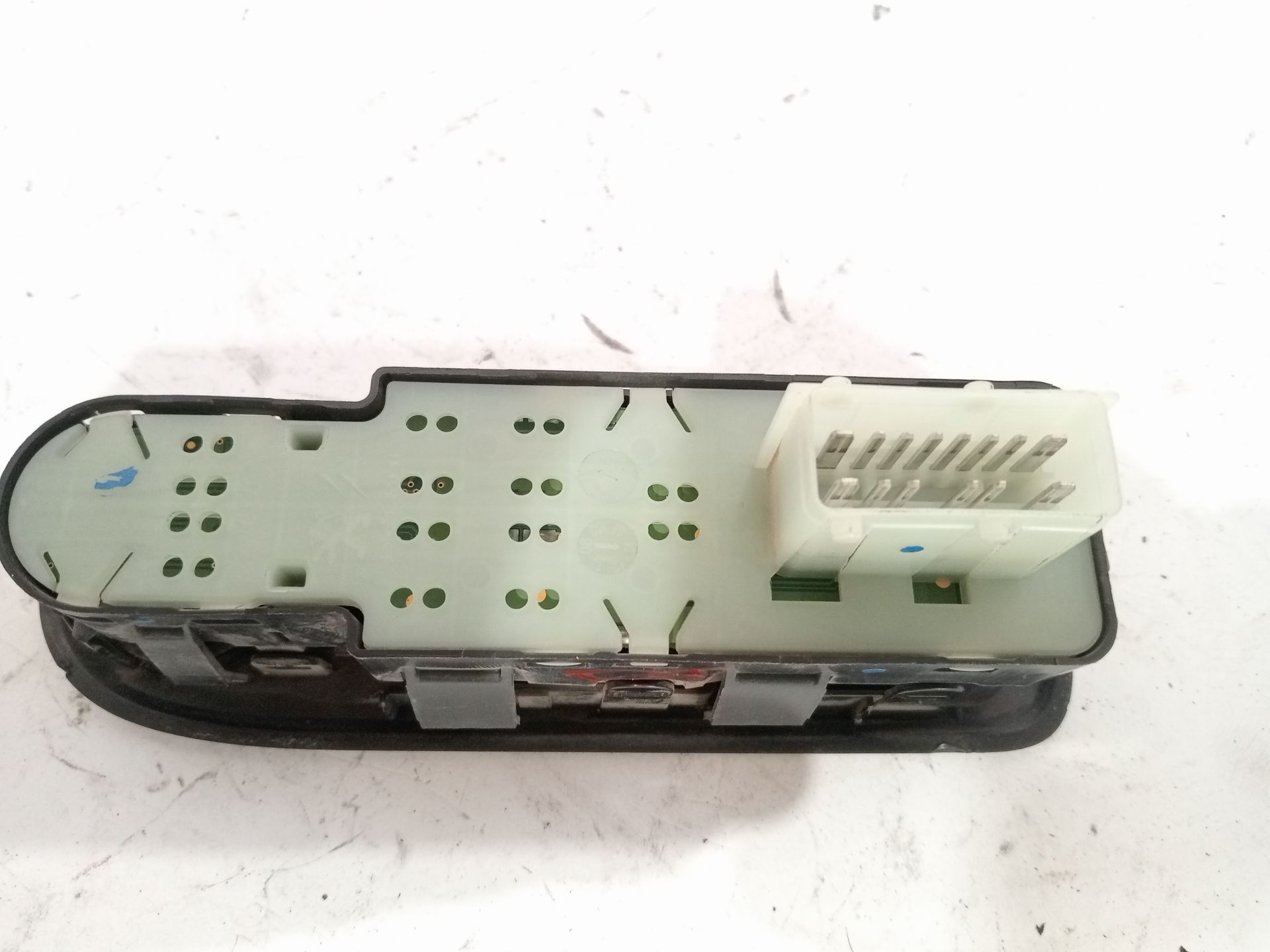 mando_elevalunas_delantero_izquierdo_96647495xt_citr_n_c3_ii_sc_1_4_hdi_70_sc8hzc_sc8hr0_sc8hp4