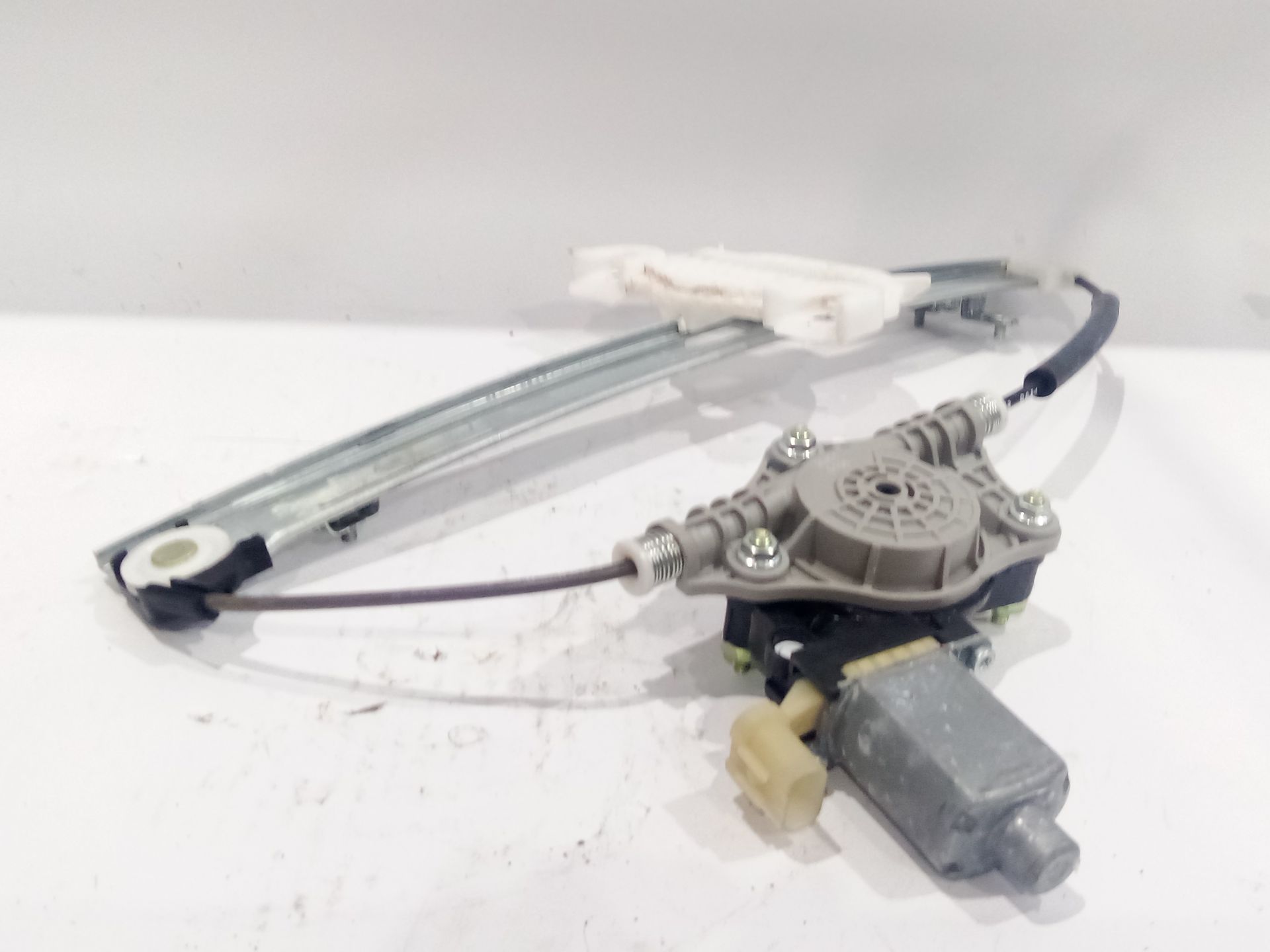 elevalunas_trasero_izquierdo_83401h8100_kia_stonic_yb_1_0_t_gdi_eco_dynamics