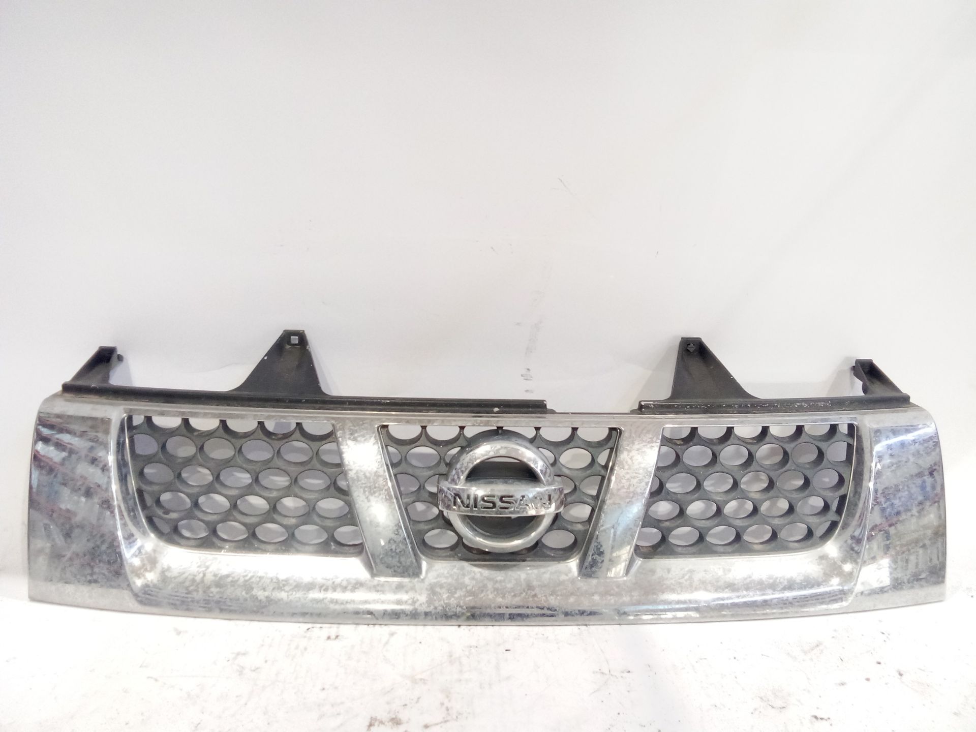 rejilla_delantera_62310vk100_nissan_pick_up_d22_2_5_dci_4wd