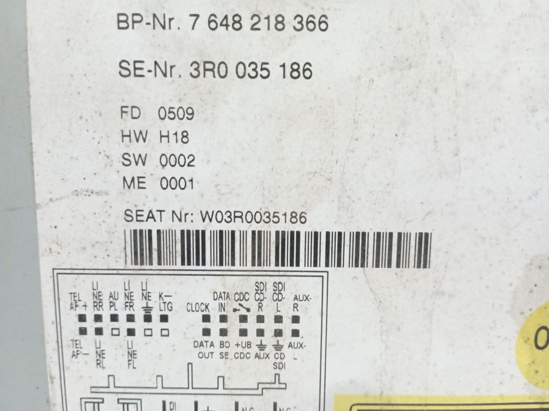 sistema_audio_radio_cd_3r0035186_7_648_218_366_3r0_035_186_seat_exeo_3r2_2_0_tdi