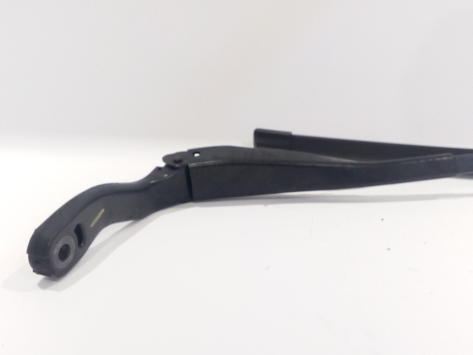 brazo_limpia_delantero_izquierdo_a2118200344_mercedes_benz_clase_e_w211_e_270_cdi_211_016