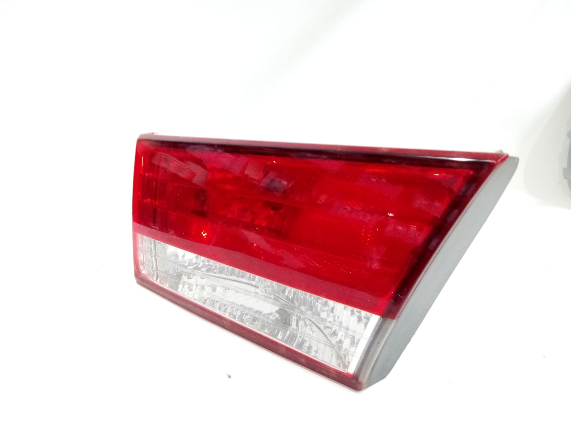 piloto_trasero_derecho_interior_924043k020_70619c_92404_3k020_hyundai_sonata_v_nf_2_0_crdi