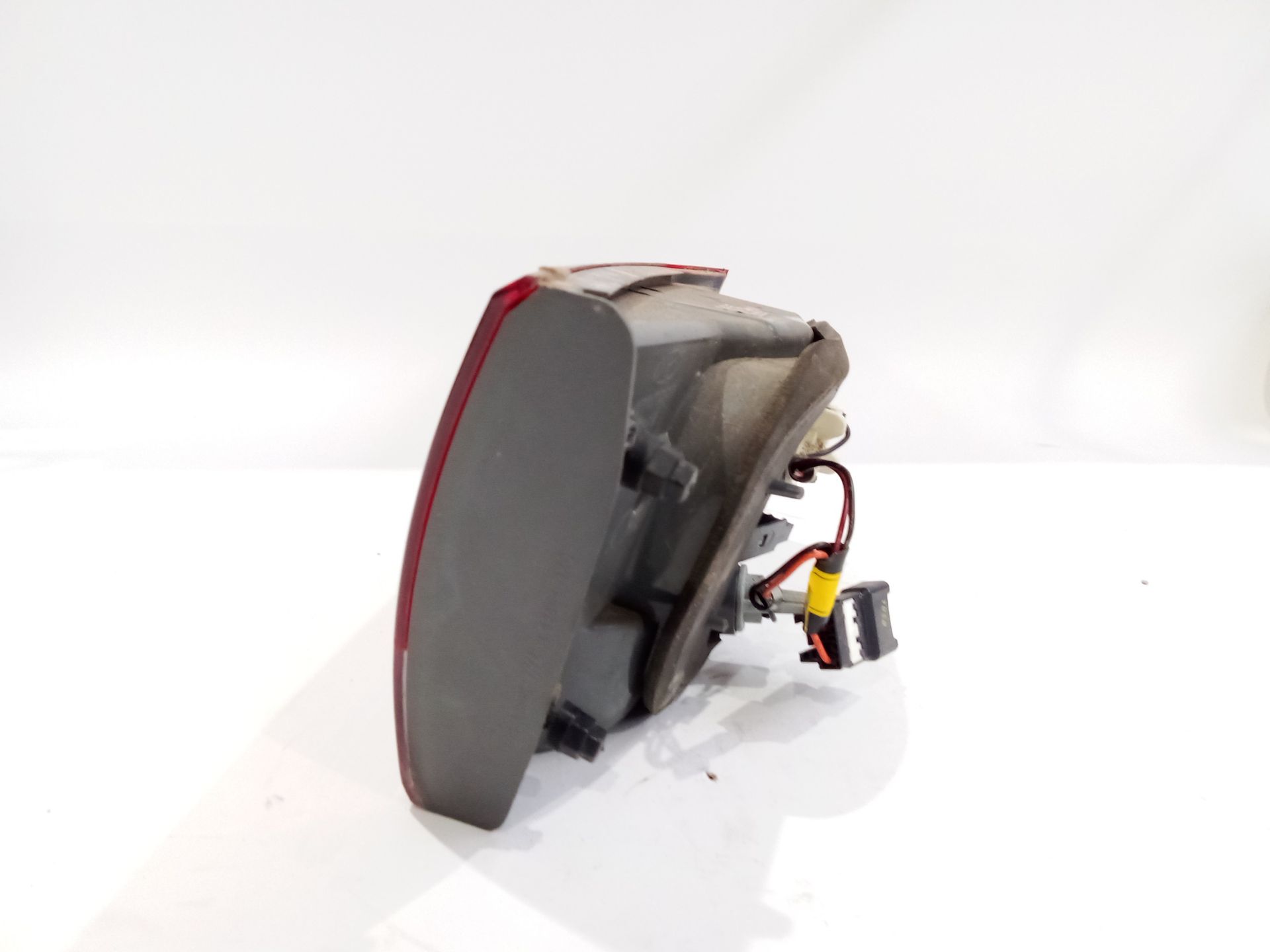 piloto_trasero_derecho_interior_924043k020_70619c_92404_3k020_hyundai_sonata_v_nf_2_0_crdi