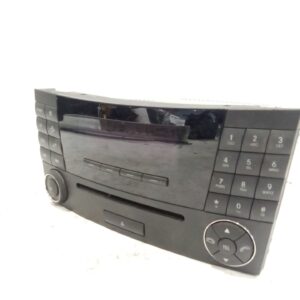 sistema_audio_radio_cd_a2118701289_mercedes_benz_clase_e_w211_e_270_cdi_211_016