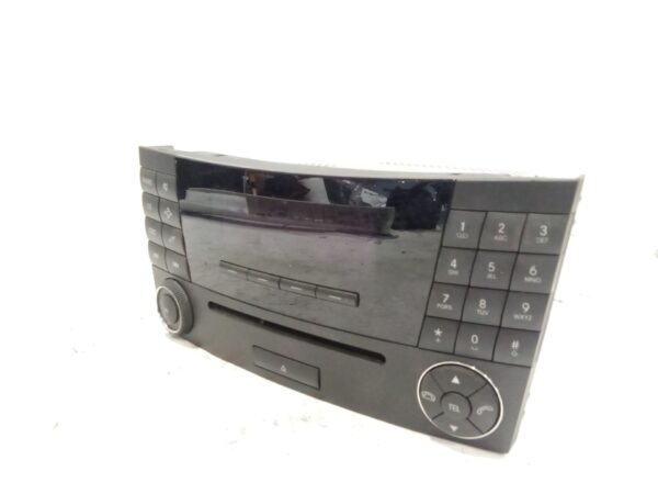 sistema_audio_radio_cd_a2118701289_mercedes_benz_clase_e_w211_e_270_cdi_211_016