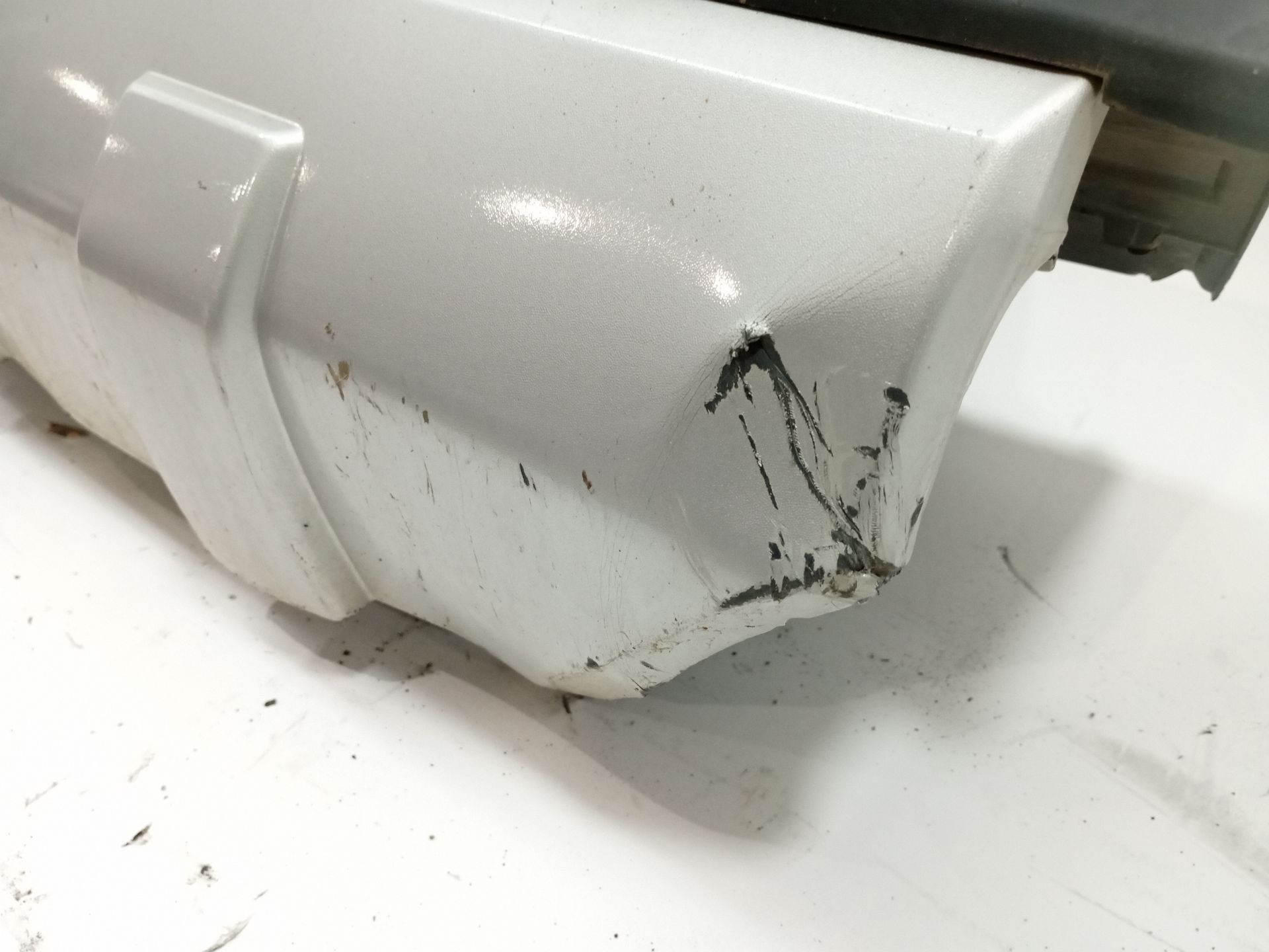 paragolpes_trasero_6410a315ha_mitsubishi_montero_iv_v8_w_v9_w_3_2_di_d_4wd_v98w_v88w