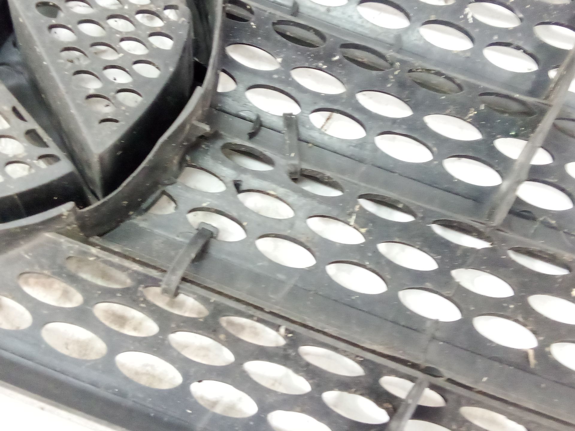 rejilla_delantera_a6398800185_mercedes_benz_vito_autobus_w639_111_cdi_639_701_639_703_639_705