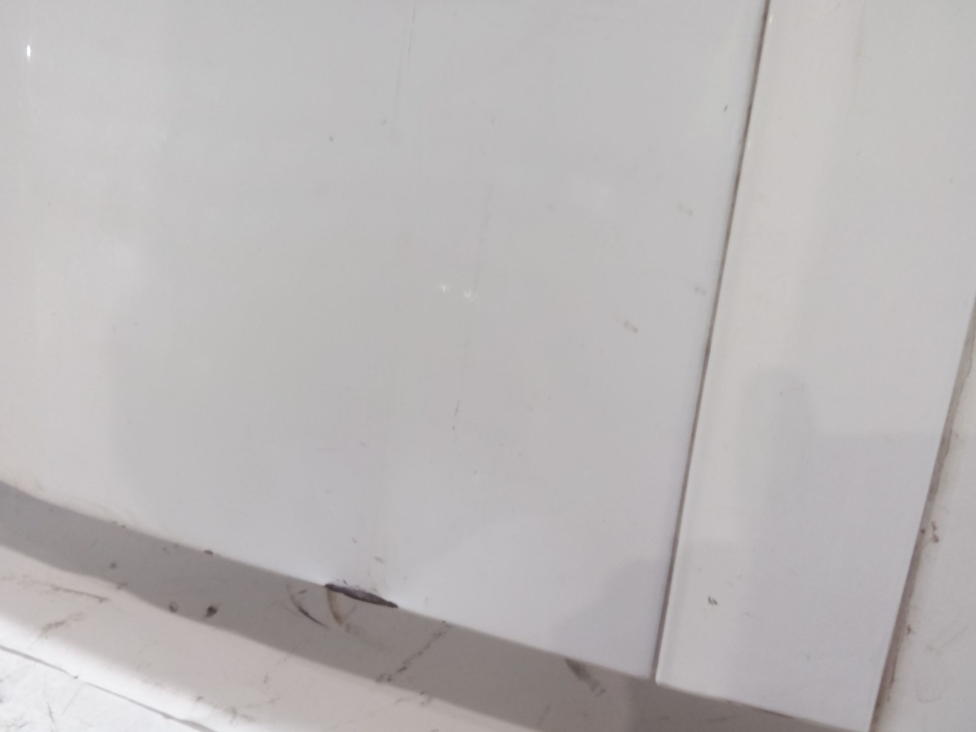 puerta_corredera_lateral_izquierda_a6397301905_n_de_pintura9147_color_de_pintura_blanco_artico_mb_9147_a_639_730_19_05_mercedes