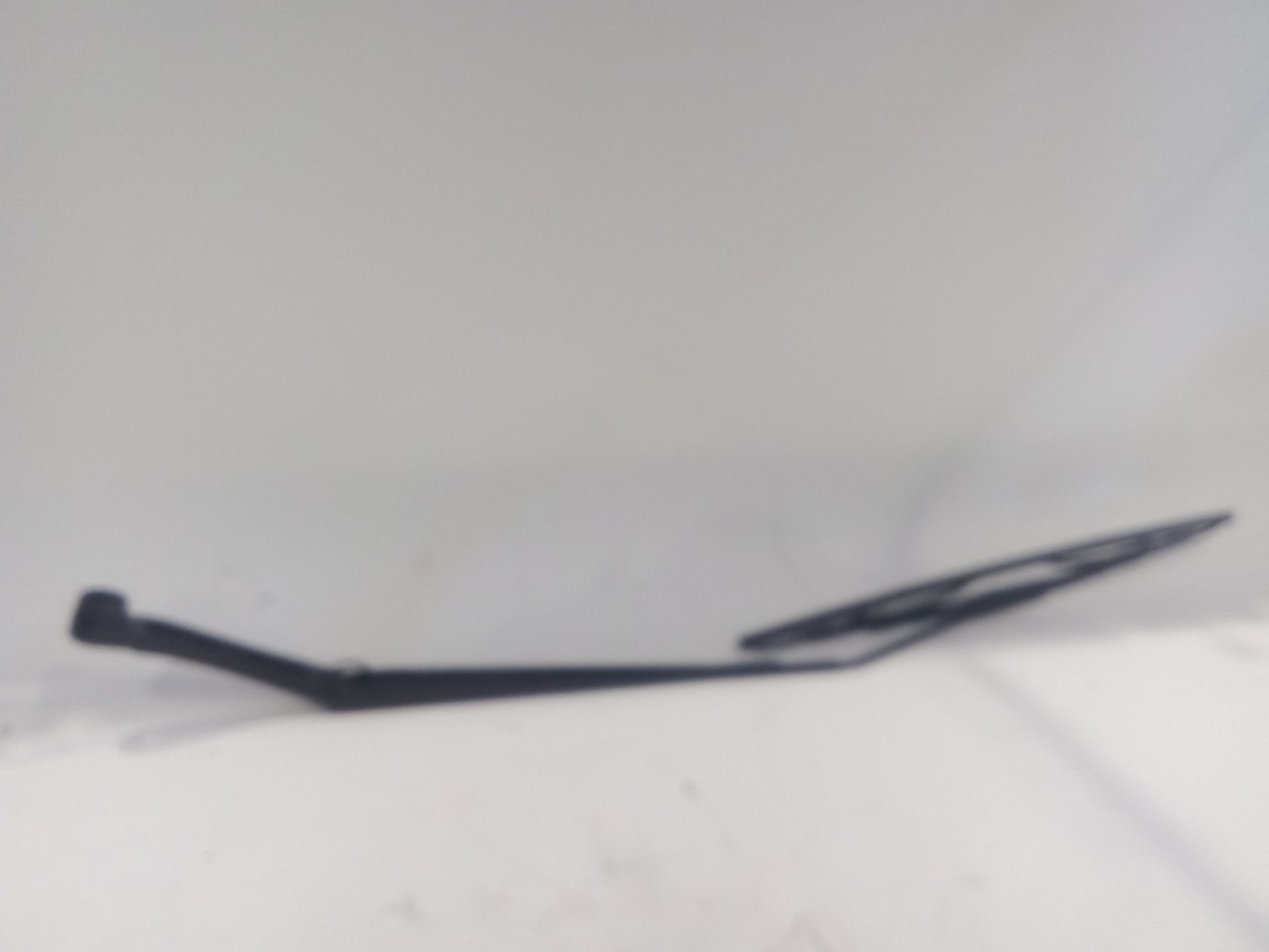 brazo_limpia_delantero_derecho_13227399_7695_opel_insignia_a_sports_tourer_g09_2_0_cdti_35