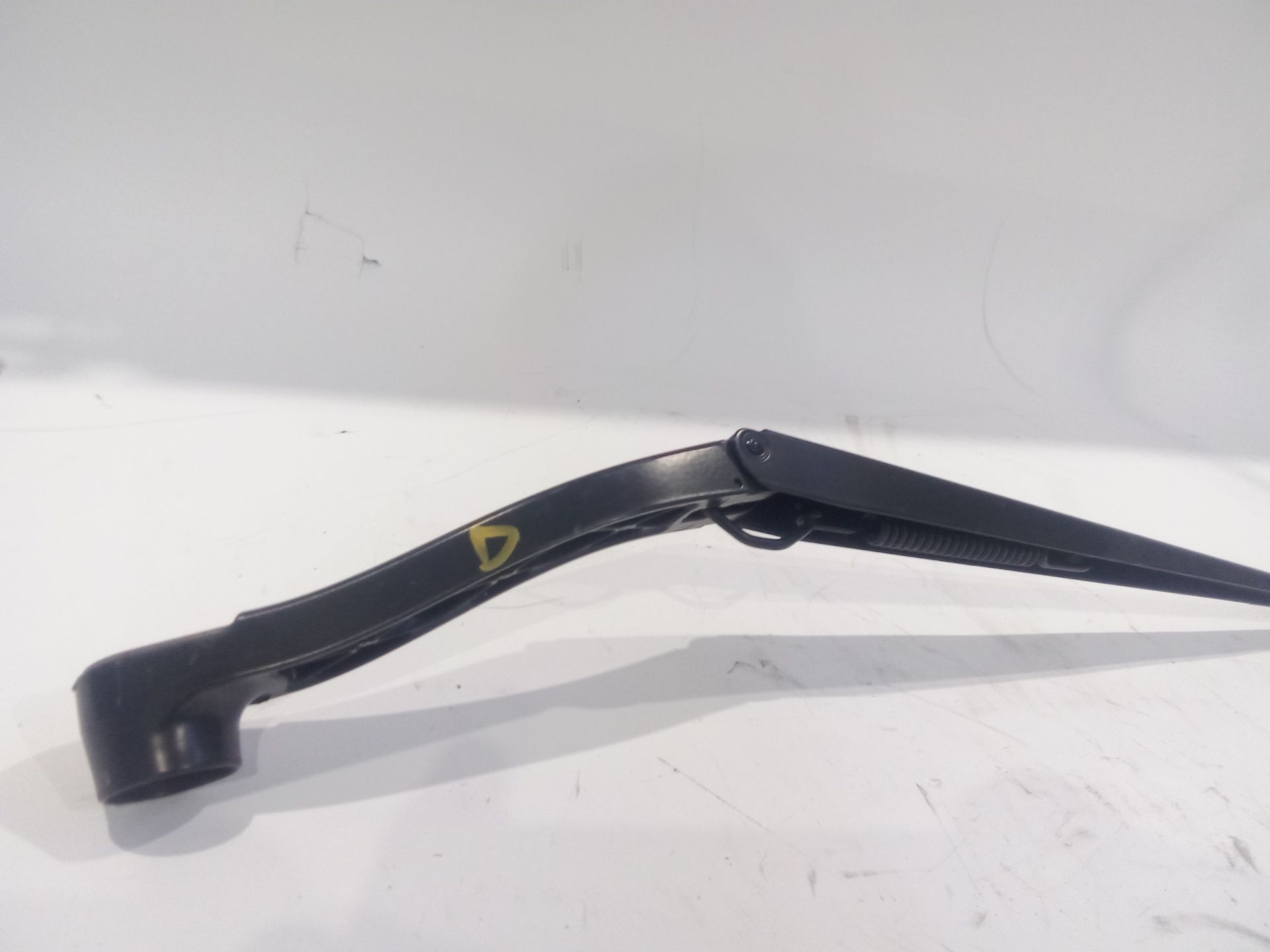 brazo_limpia_delantero_derecho_13227399_7695_opel_insignia_a_sports_tourer_g09_2_0_cdti_35