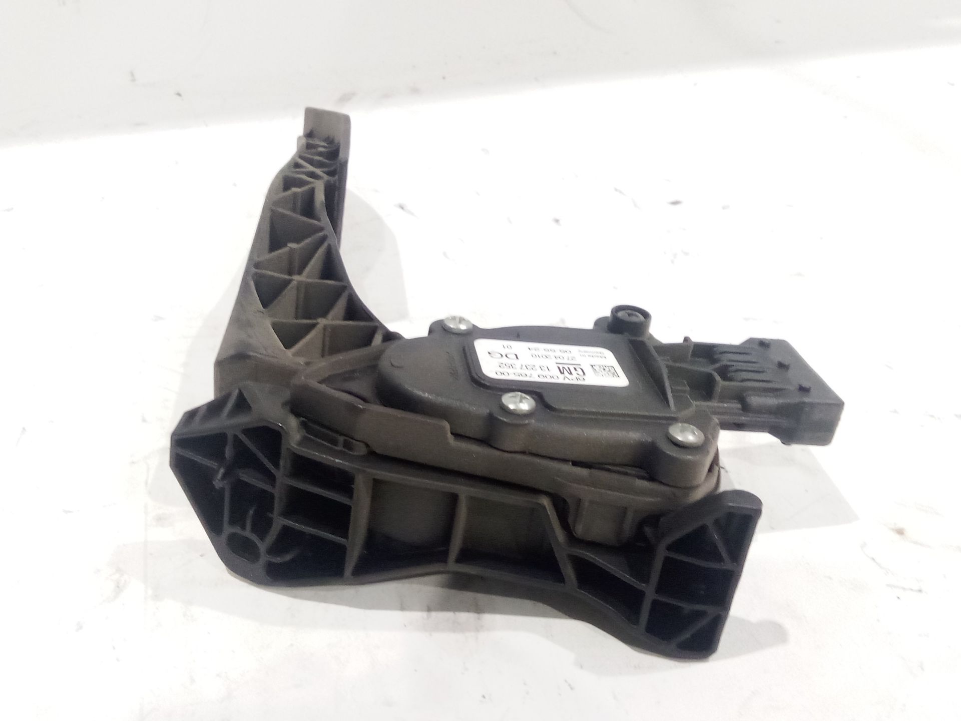 potenciometro_pedal_13237352_opel_insignia_a_sports_tourer_g09_2_0_cdti_35