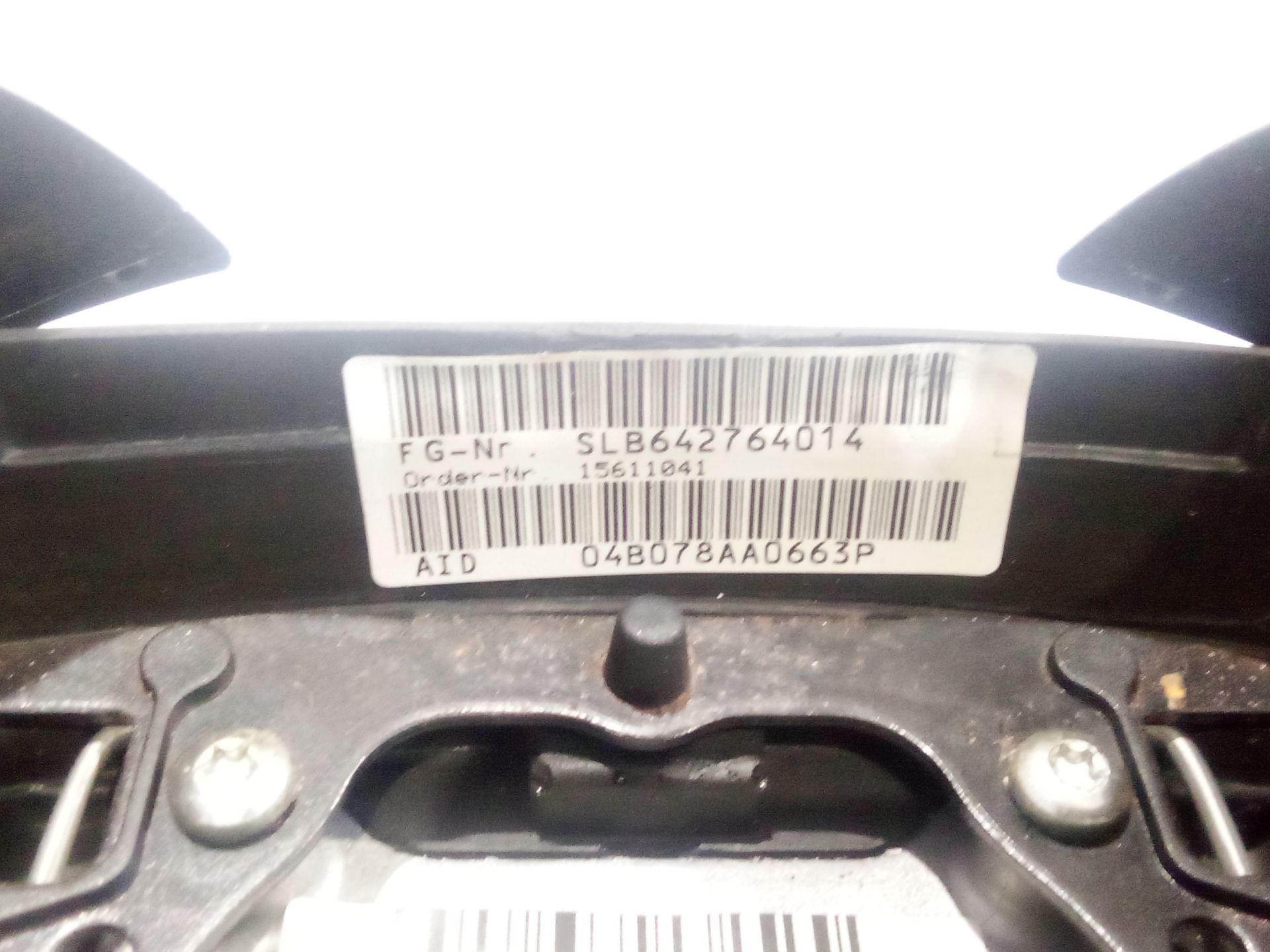 volante_32346763359_slb642764014_32_34_6_763_359_bmw_5_e60_530_d