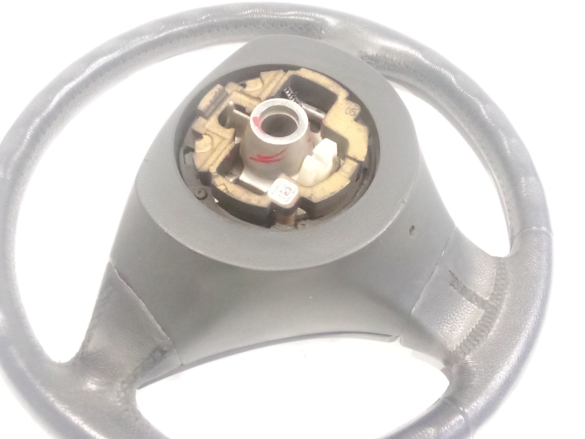 volante_32346763359_slb642764014_32_34_6_763_359_bmw_5_e60_530_d