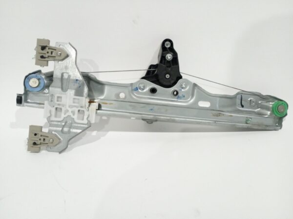 elevalunas_trasero_derecho_827004ea0a02nissanqashqai2015_al_de