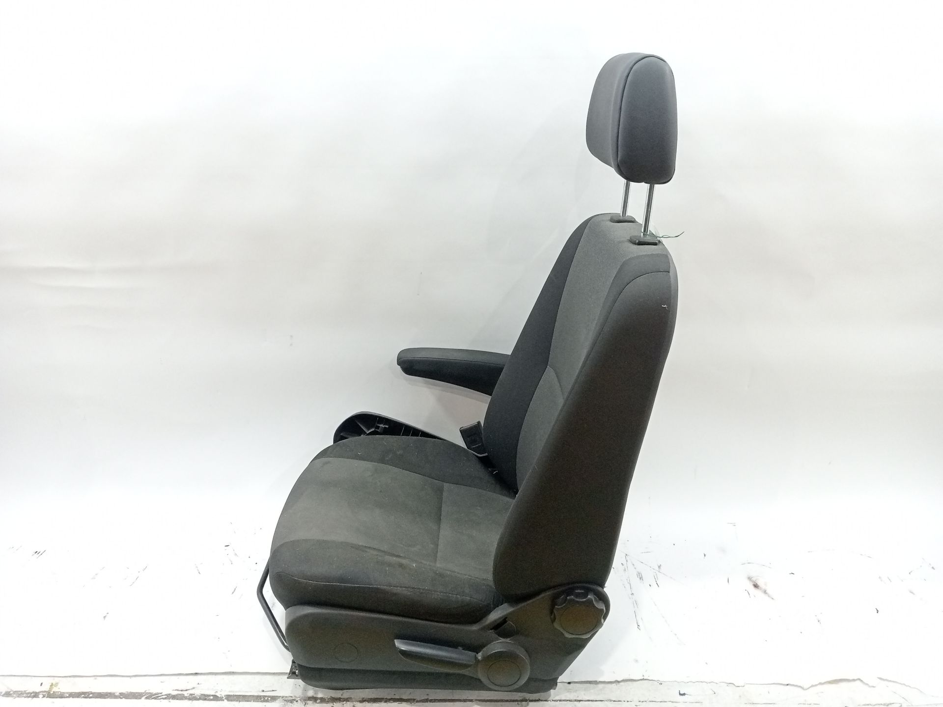 asiento_delantero_izquierdo_a90686600369_volkswagen_crafter_vw_crafter_30_50_caja_chasis_2f_2_0_tdi
