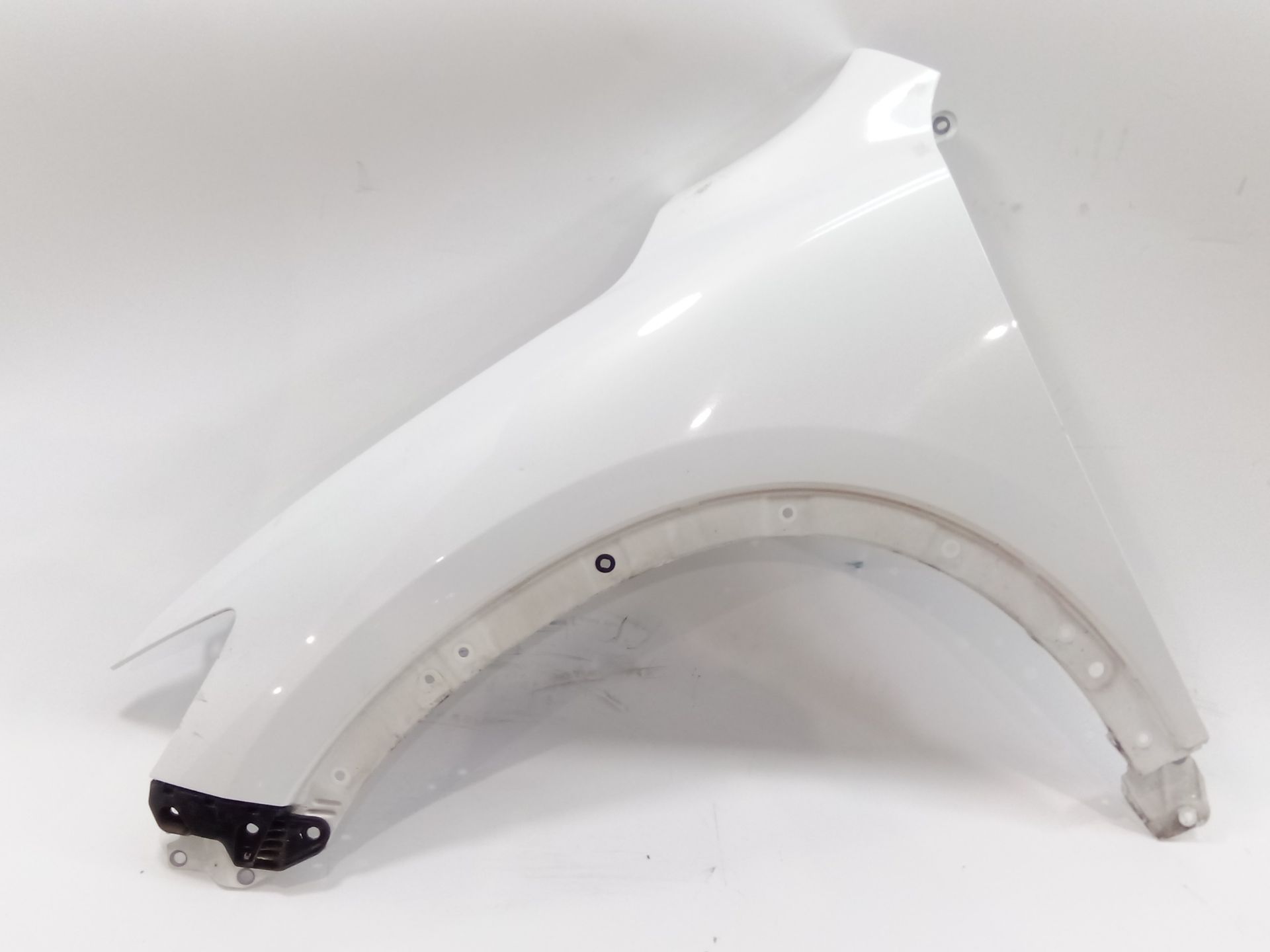 aleta_delantera_izquierda_kd5352211a_exterior_color_34k_kd53_52_211a_mazda_cx_5_ke_gh_2_2_d_ke2fw