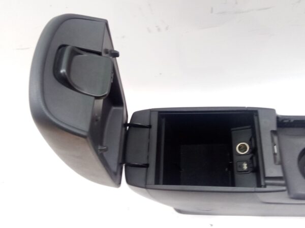 apoyabrazos_central_kd4564420a02_kd45_64_420a_02_mazda_cx_5_ke_gh_2_2_d_ke2fw