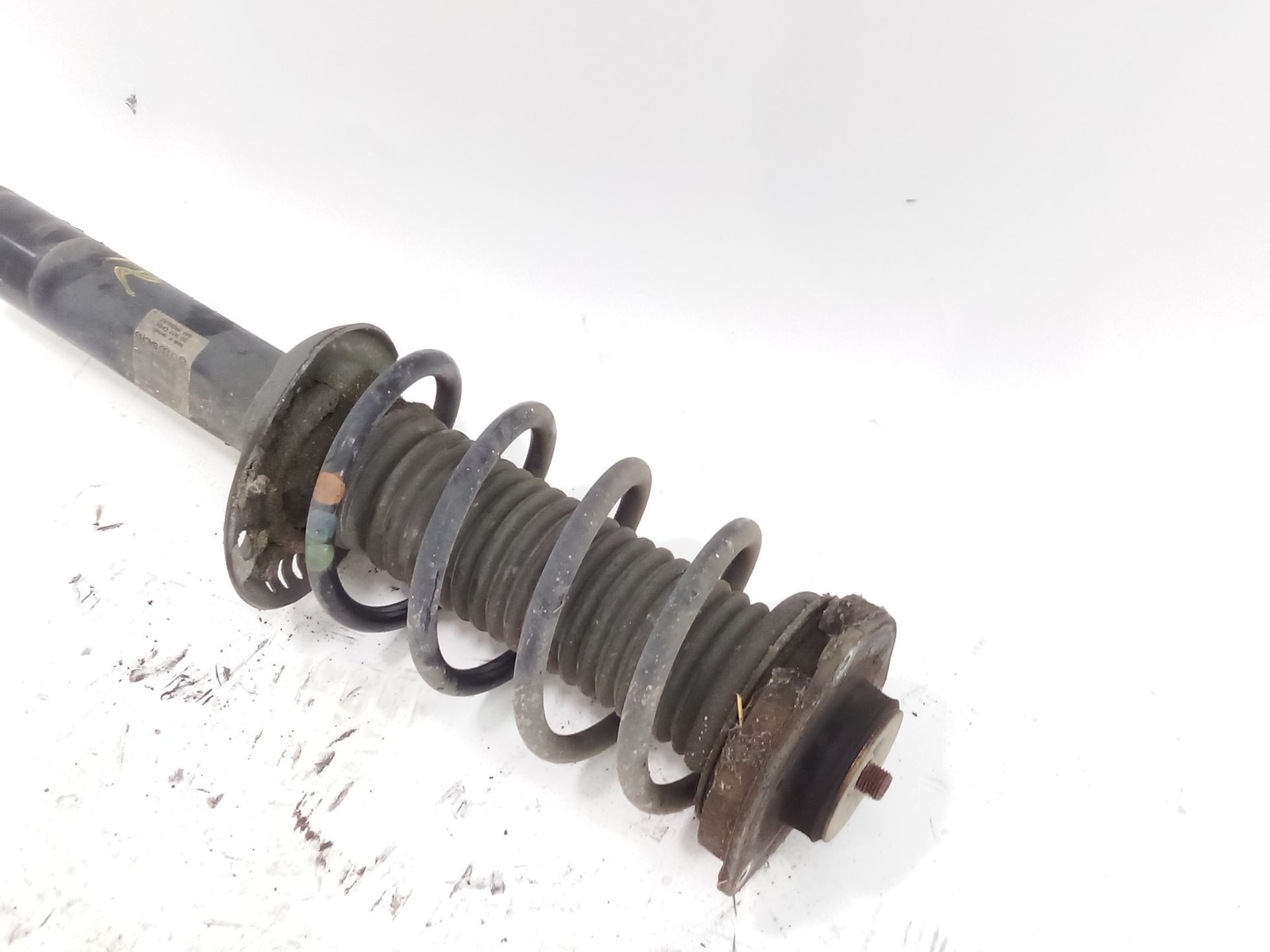 amortiguador_delantero_izquierdo_3c0413031n_3c0_413_031_n_volkswagen_passat_b6_3c2_2_0_tdi