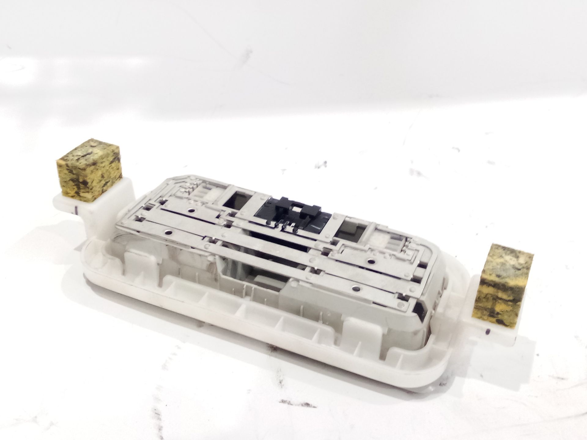 luz_interior_kd455131075_mazda_cx_5_ke_gh_2_2_d_ke2fw