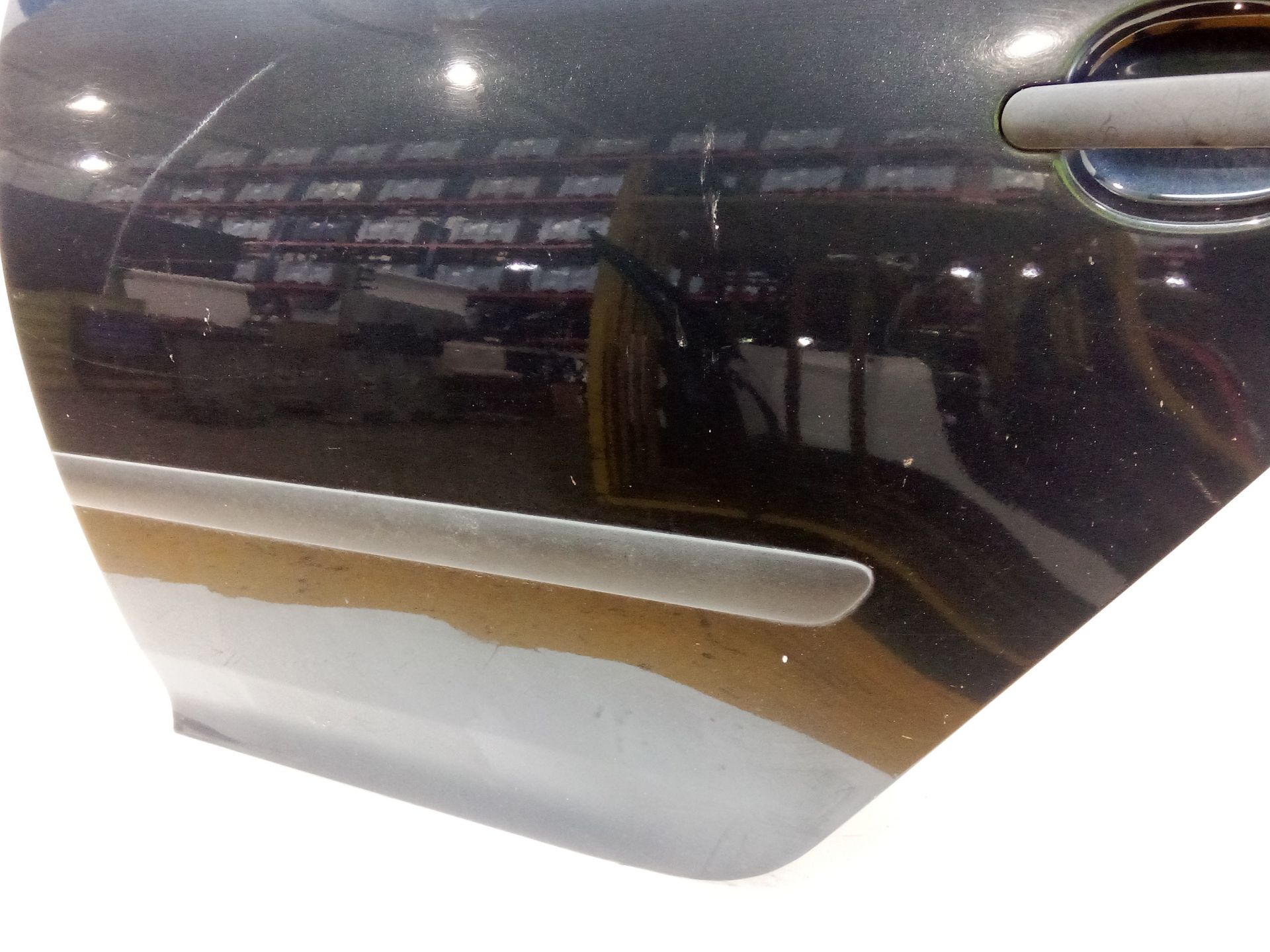 puerta_trasera_izquierda_1k6833105j_color_exterior_n_de_pintura_w9_c5f_1k6_833_105_j_volkswagen_golf_v_1k1_1_6