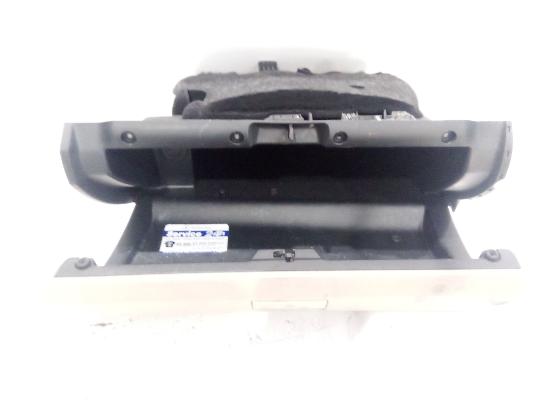 guantera_a1696800139_beige_mercedes_benz_clase_b_sports_tourer_w245_b_200_turbo_245_234