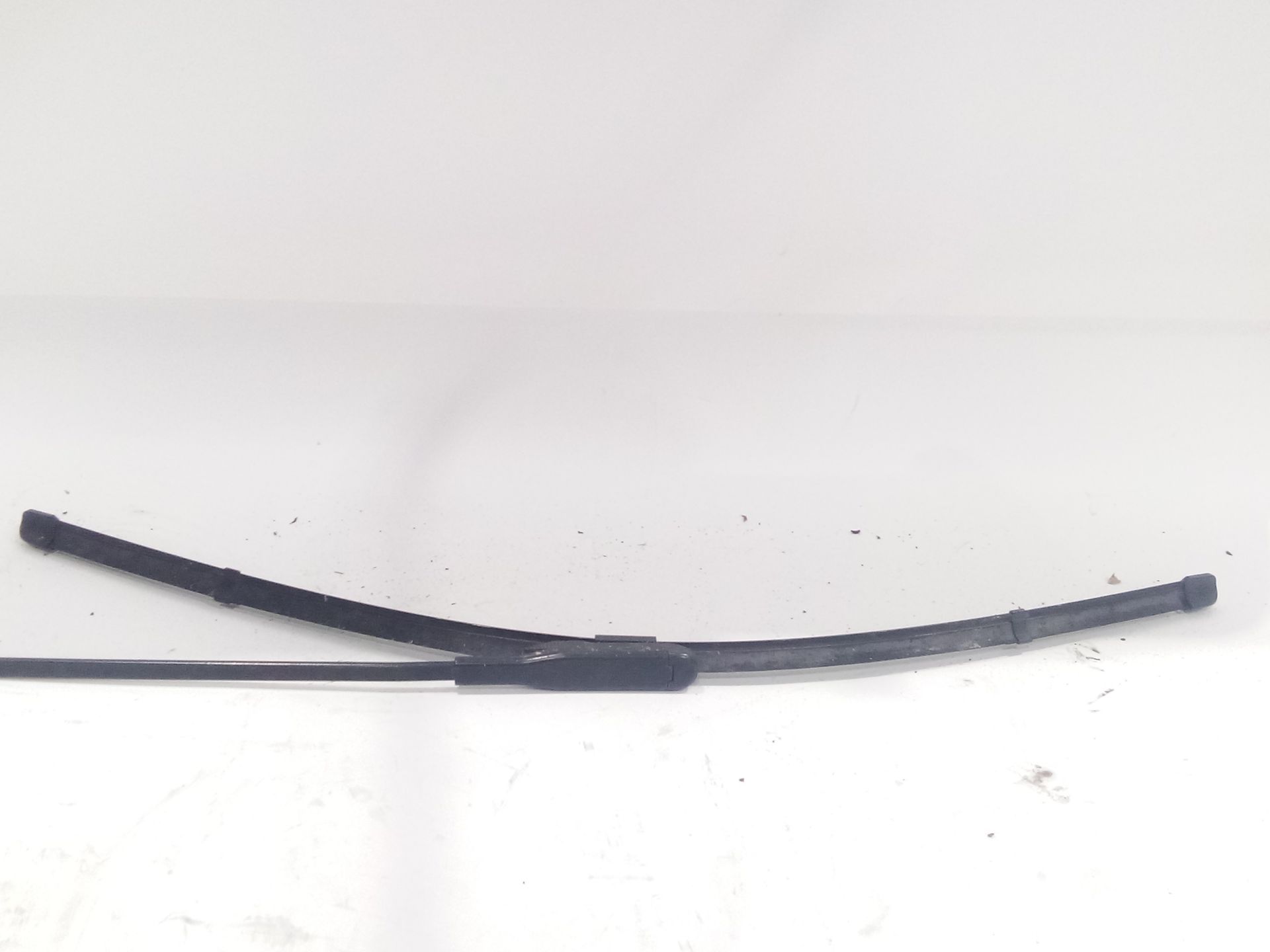 brazo_limpia_delantero_izquierdo_a1698200140_mercedes_benz_clase_b_sports_tourer_w245_b_200_turbo_245_234