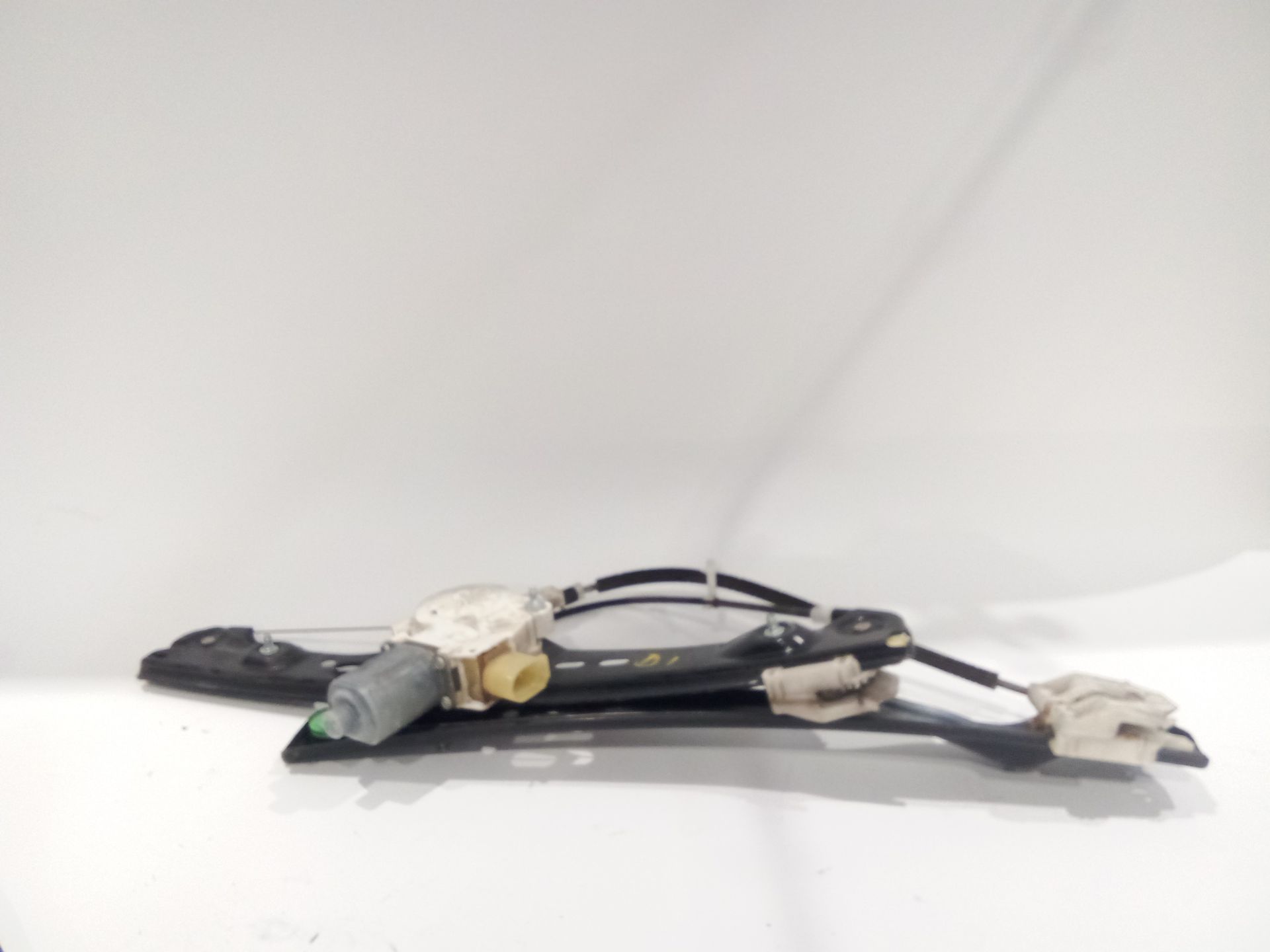 elevalunas_delantero_izquierdo_51337140587_51_33_7_140_587_bmw_3_e90_318_d