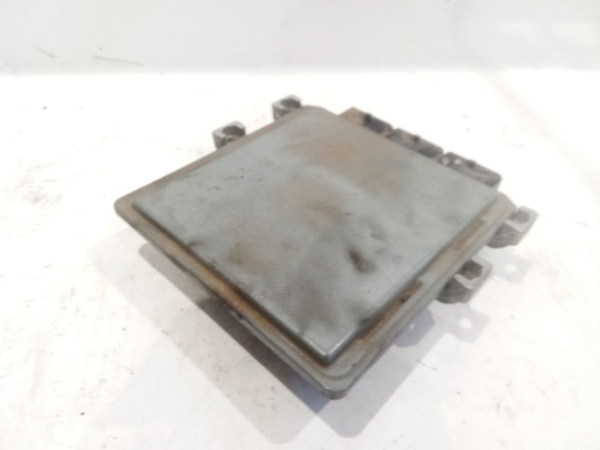 centralita_motor_uce_9658108080_5ws40379at_peugeot_607_9d_9u_2_7_hdi_24v