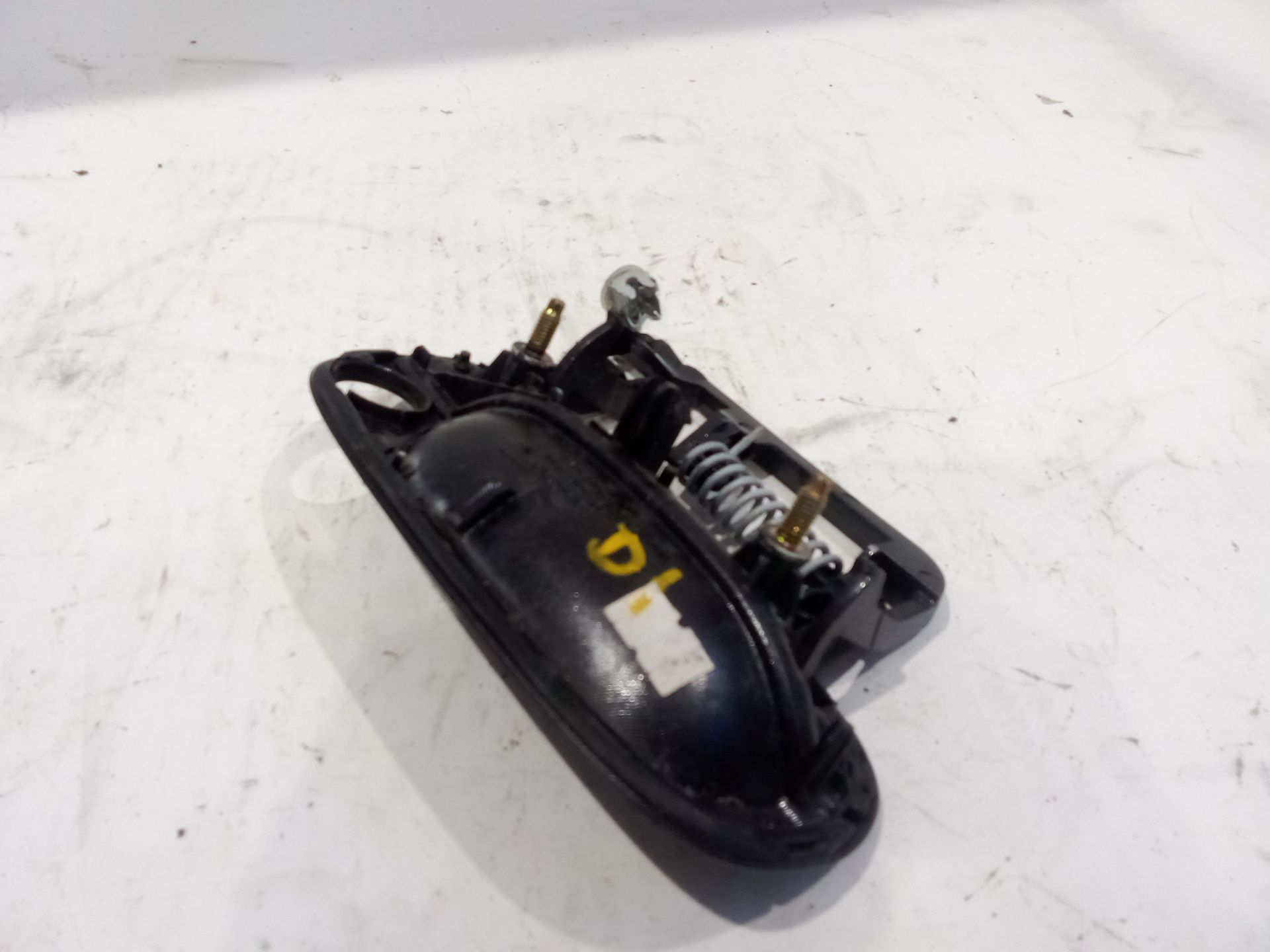 maneta_exterior_delantera_izquierda_9101q2_color_de_carroceria_eyj_pintura_gris_aster_9101_q2_peugeot_607_9d_9u_2_7_hdi_24v