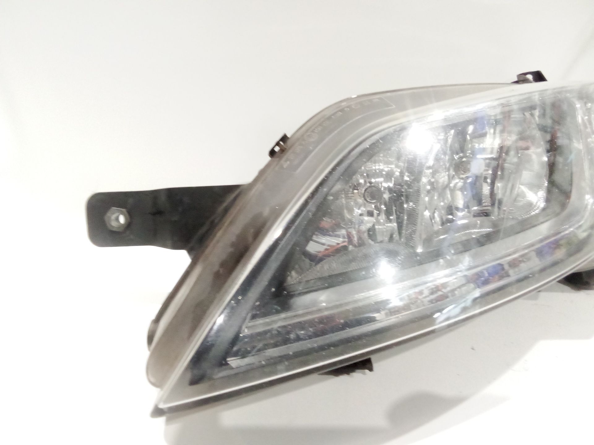 faro_izquierdo_1682748580_citr_n_jumper_ii_furgoneta_2_0_bluehdi_160