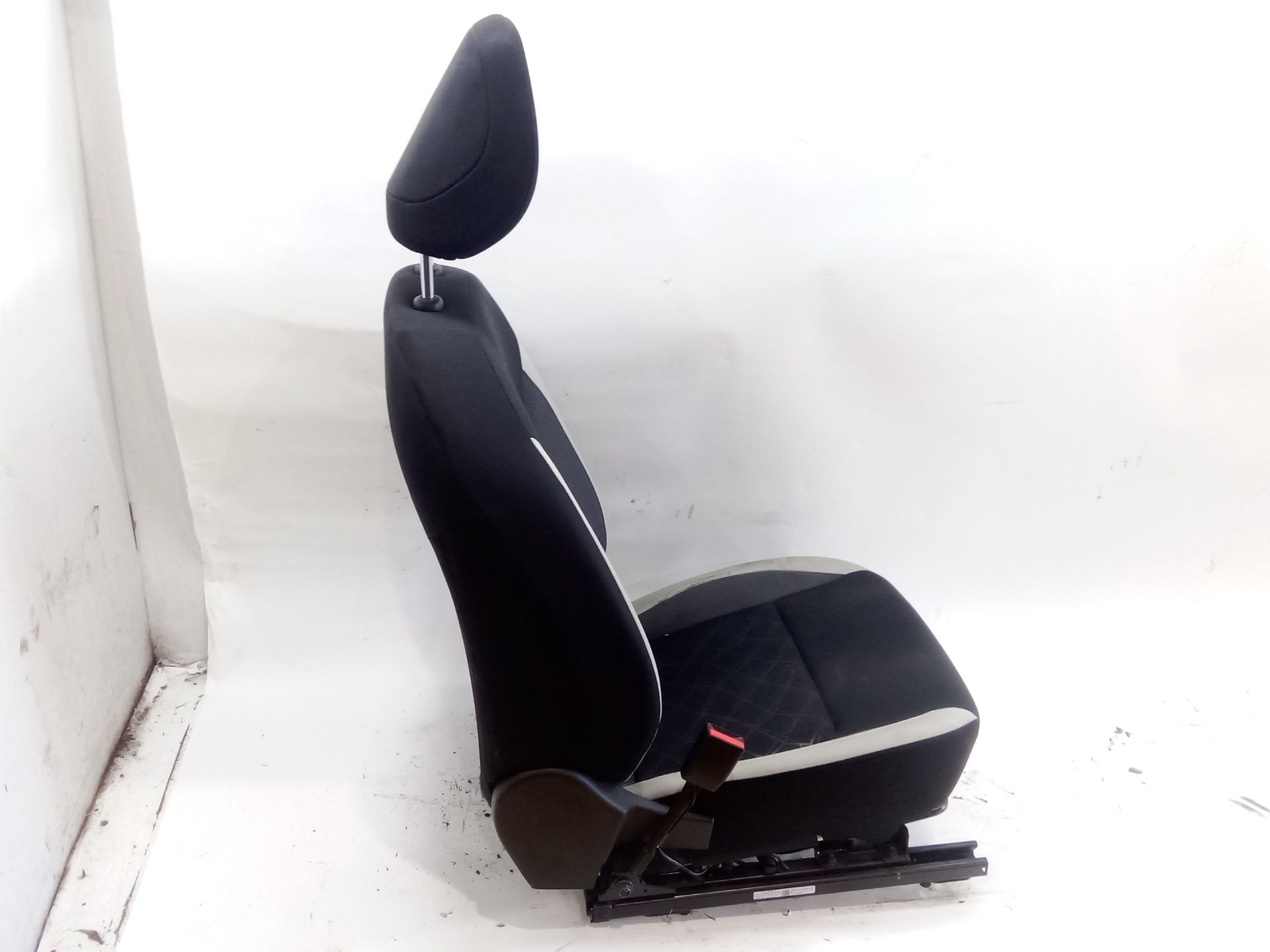 asiento_delantero_izquierdo_izquierdo_color_interior_k_nissan_micra_v_k14_1_0_ig_t