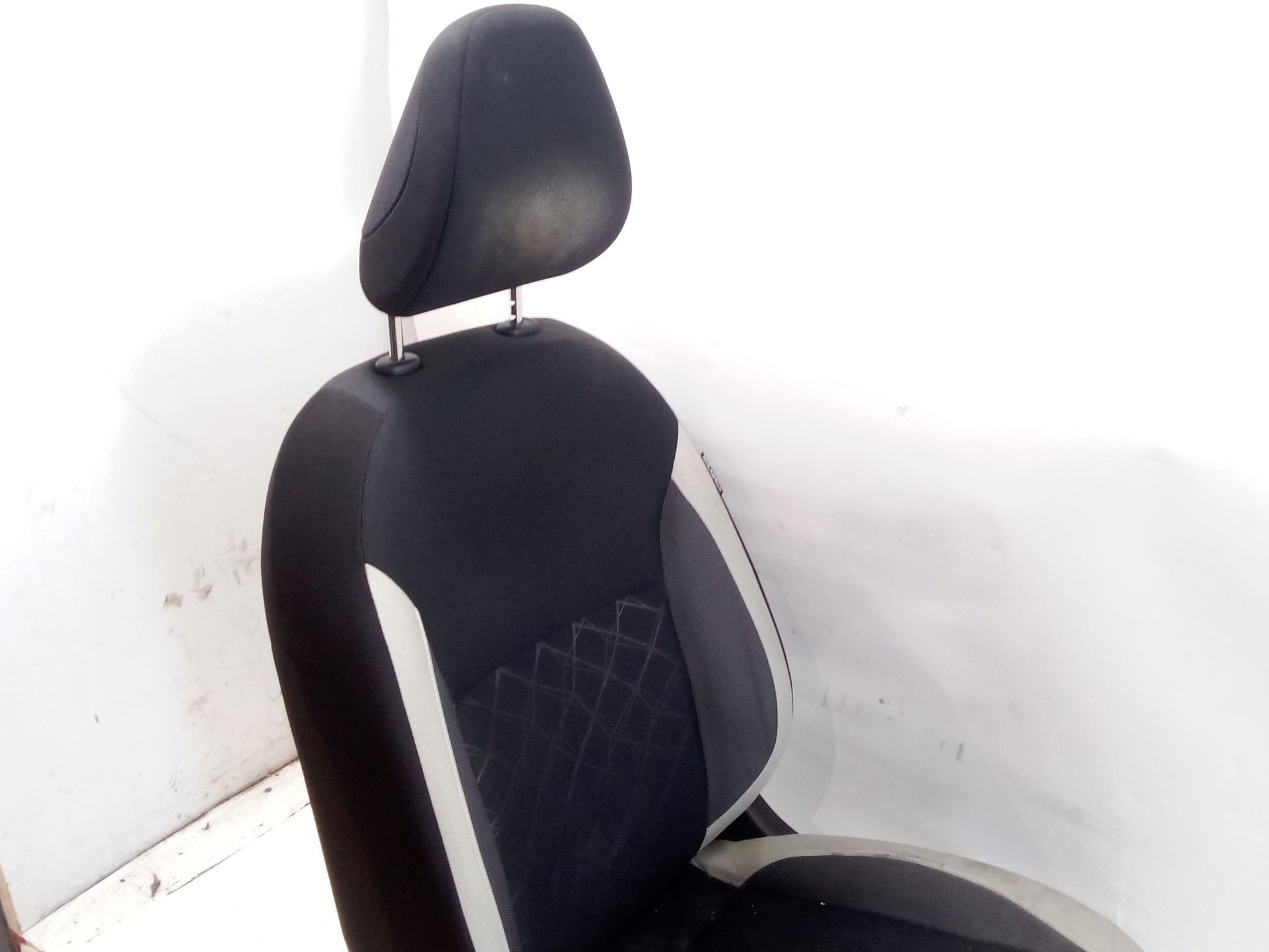 asiento_delantero_izquierdo_izquierdo_color_interior_k_nissan_micra_v_k14_1_0_ig_t