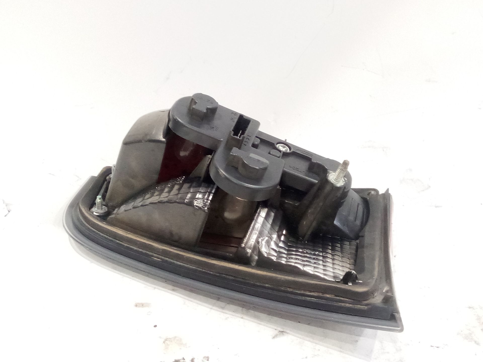 piloto_trasero_derecho_interior_6m2113a602cf_1460784_6m21_13a602_cf_ford_s_max_wa6_2_0_tdci