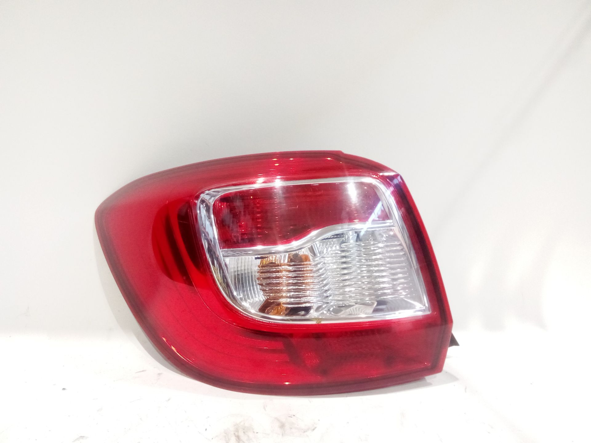 piloto_trasero_izquierdo_265554085r_dacia_sandero_ii_1_5_dci