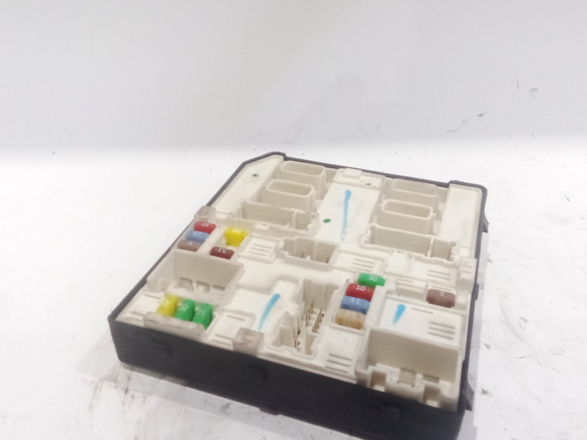 caja_reles_fusibles_284b62069r_2577231928_renault_scenic_iii_jz0_1_1_5_dci