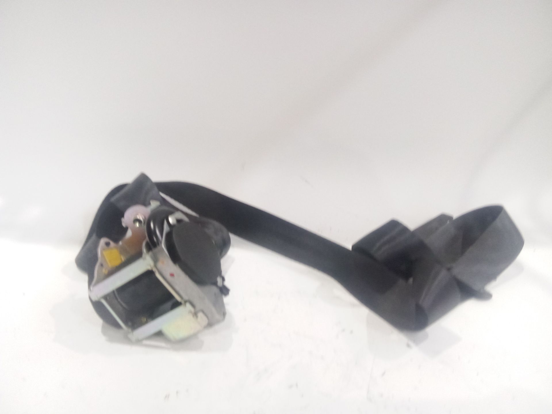 cinturon_seguridad_delantero_izquierdo_868856883r_renault_captur_i_j5_h5_0_9_tce_90