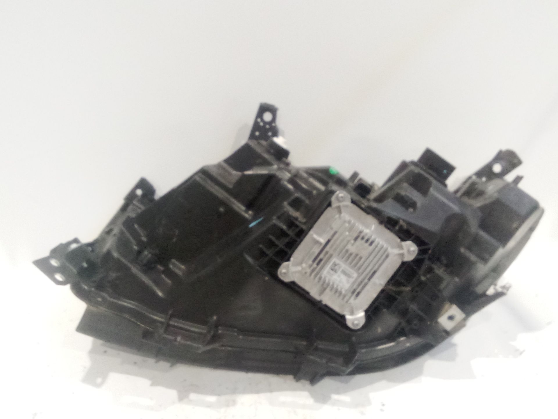 faro_derecho_260104410r_260733523r_1ex015152_renault_austral_tce_130