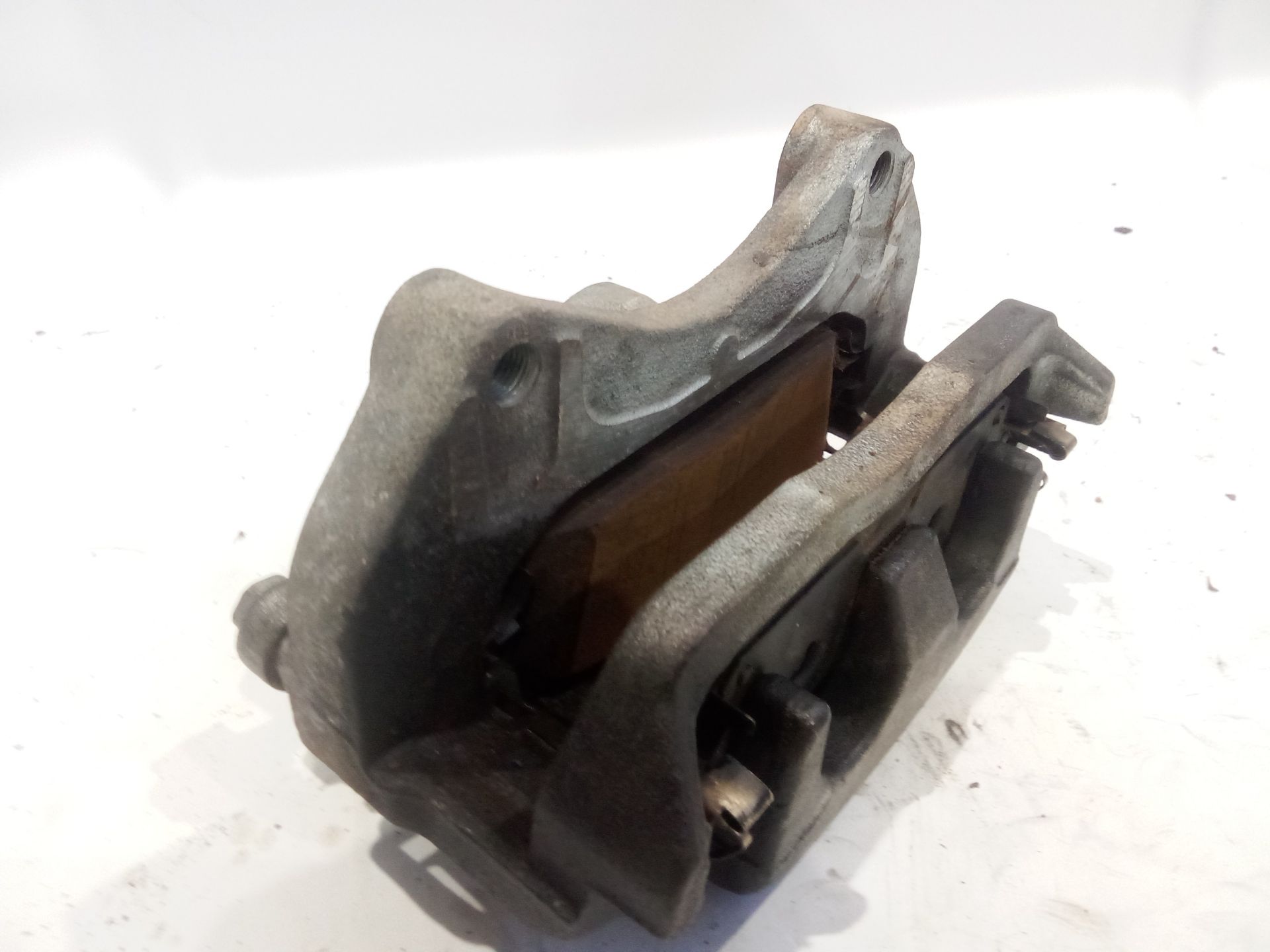 pinza_freno_delantera_derecha_410013523r_renault_austral_tce_130