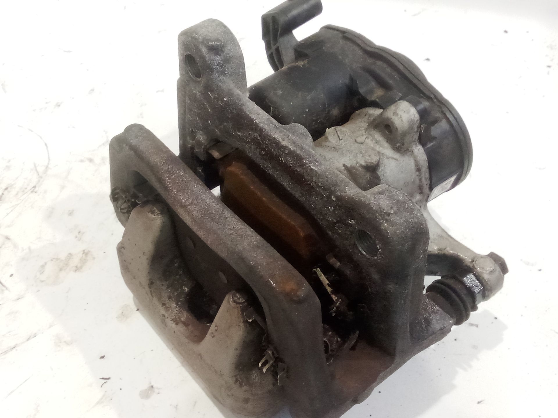 pinza_freno_trasera_derecha_440005716r_renault_austral_tce_130