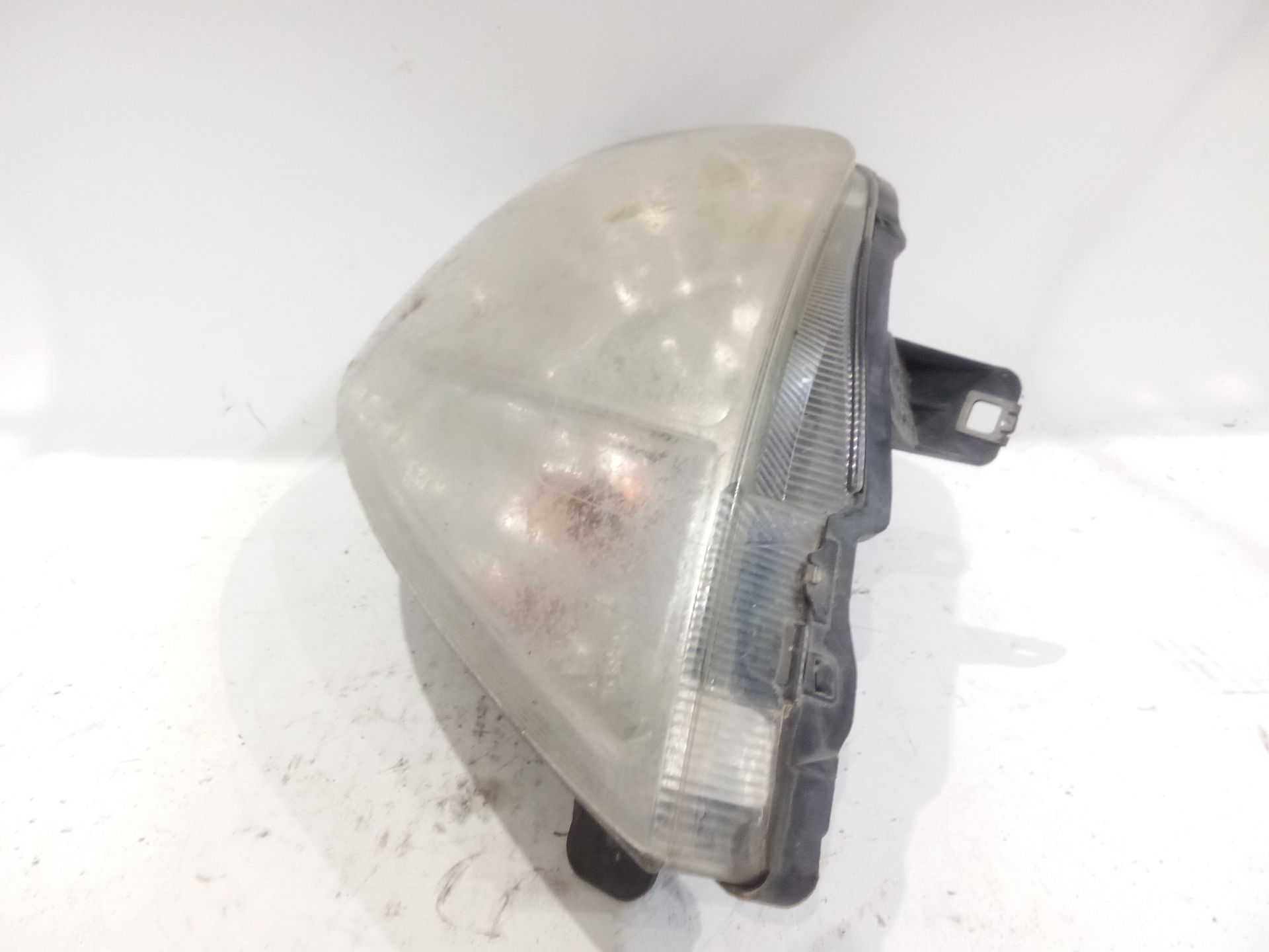 faro_derecho_91165720_opel_vivaro_a_furgoneta_x83_1_9_dti_f7