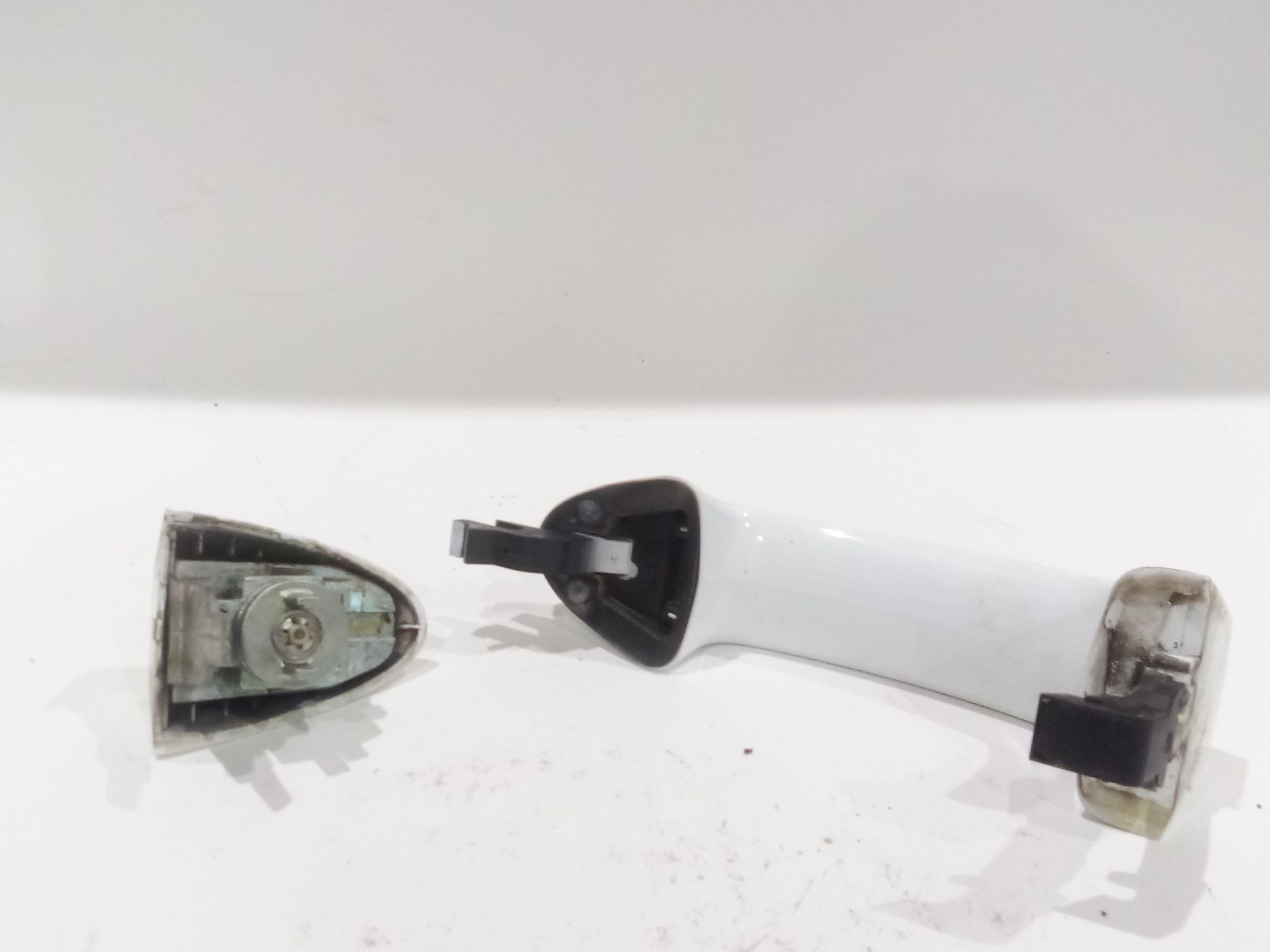 maneta_exterior_delantera_izquierda_1596773_ford_fiesta_vi_cb1_ccn_1_25