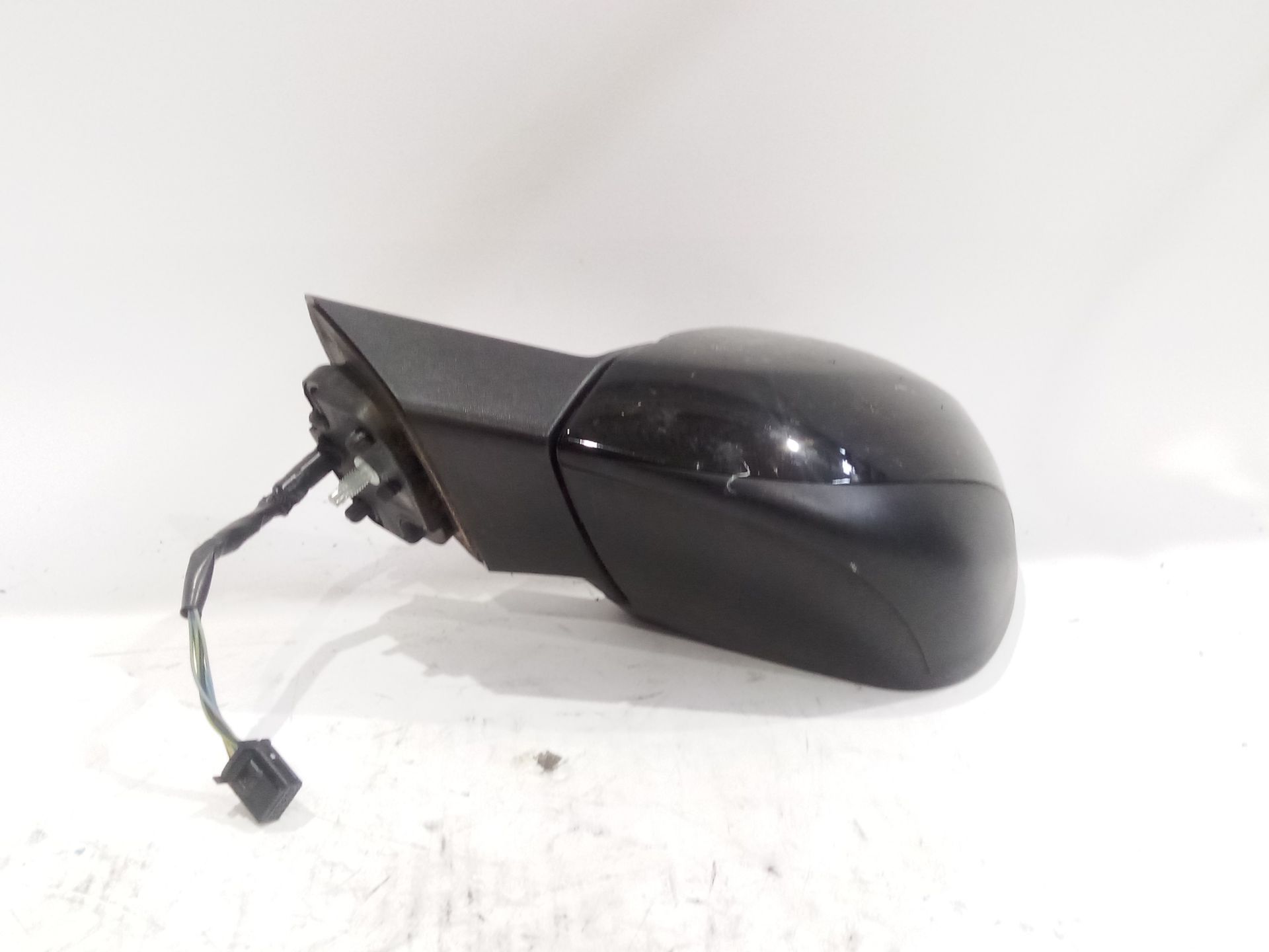 retrovisor_derecho_electrico_963019850r_color_carroceria_tegne_black_renault_scenic_iii_jz0_1_1_2_tce